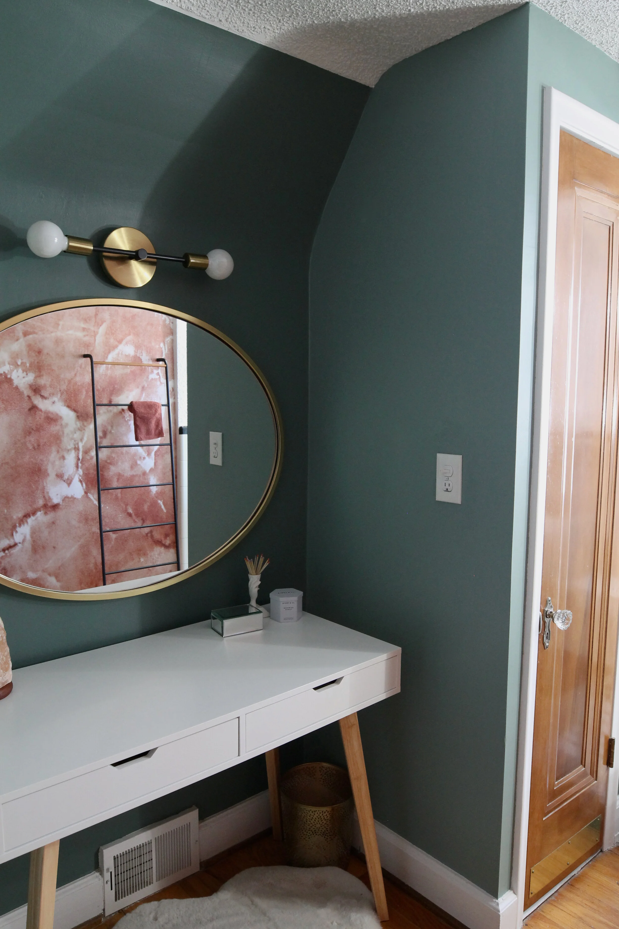 hosta-lavista-modern-glam-bathroom-40.jpeg