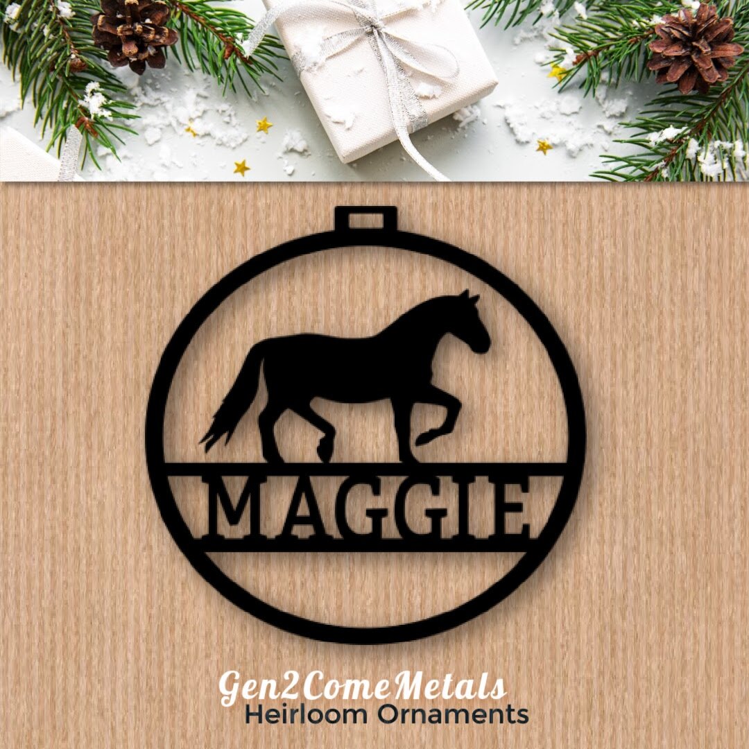 FARMHOUSE HORSE ORNAMENT .jpg