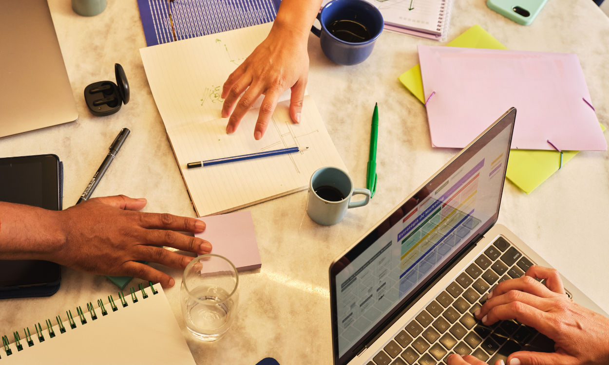 Executive virtual assistant managing schedules, projects, and administrative tasks for a growing business
