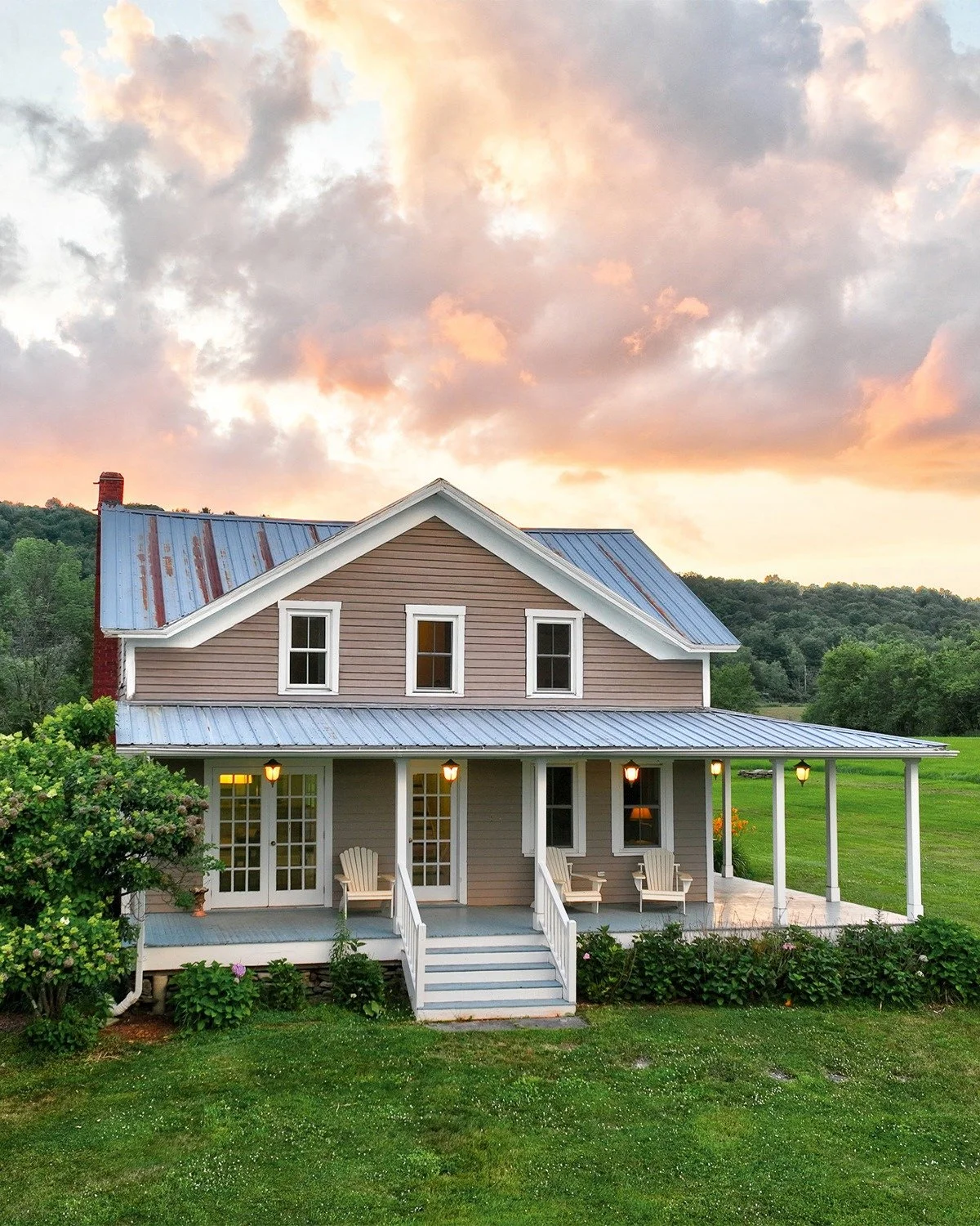 N E W TO M A R K E T!

Hillside Farmstead
104 William Herbert Rd
Obernburg, NY

Set in the gorgeous rolling hills of Obernburg, this 93-acre expanse is one of the most enchanting blends of forest and pasture to hit the market in years. Once the heart