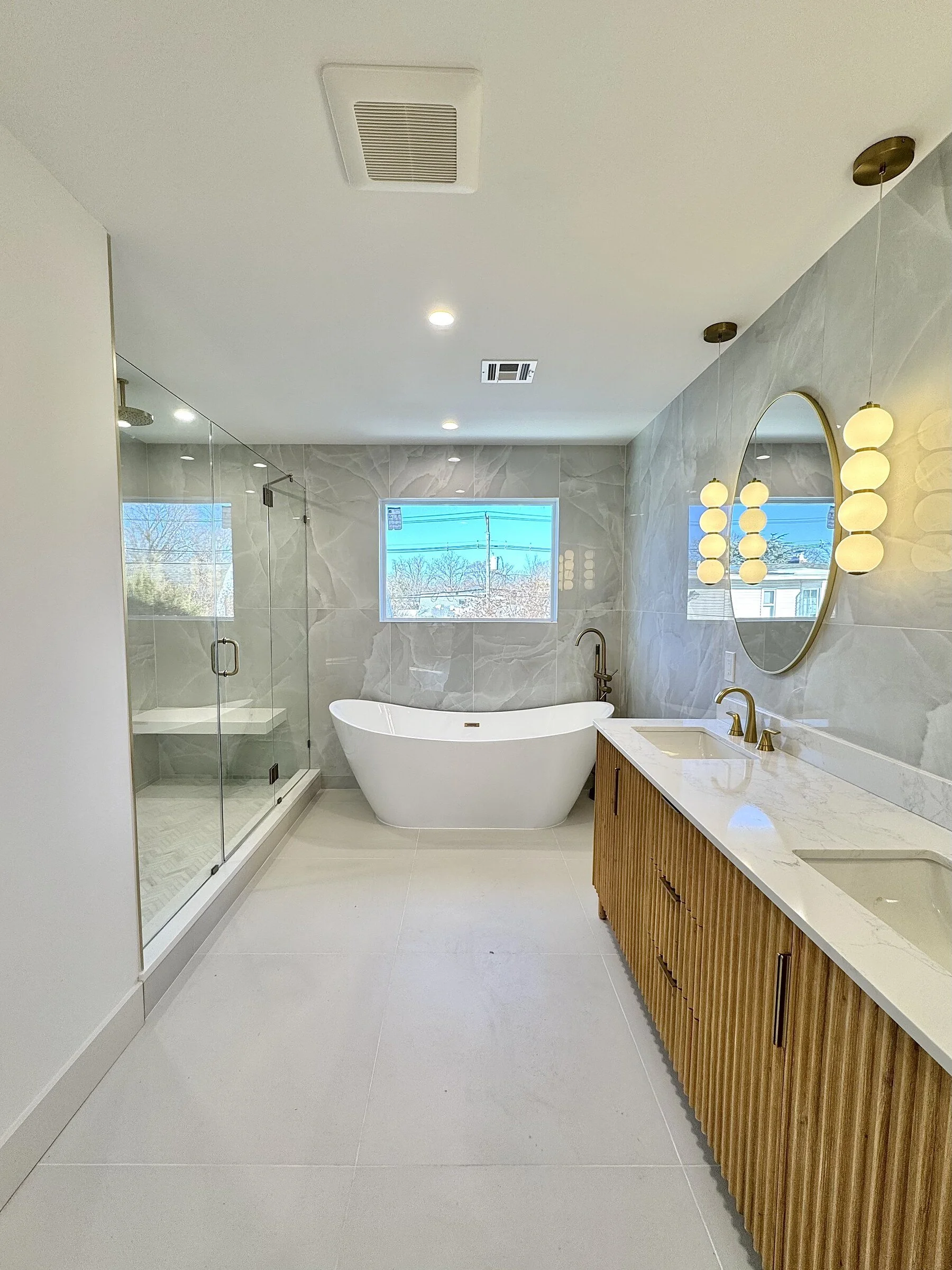 woodland-road-10-primary-bath-freestanding-tub-oak-vanity.jpg
