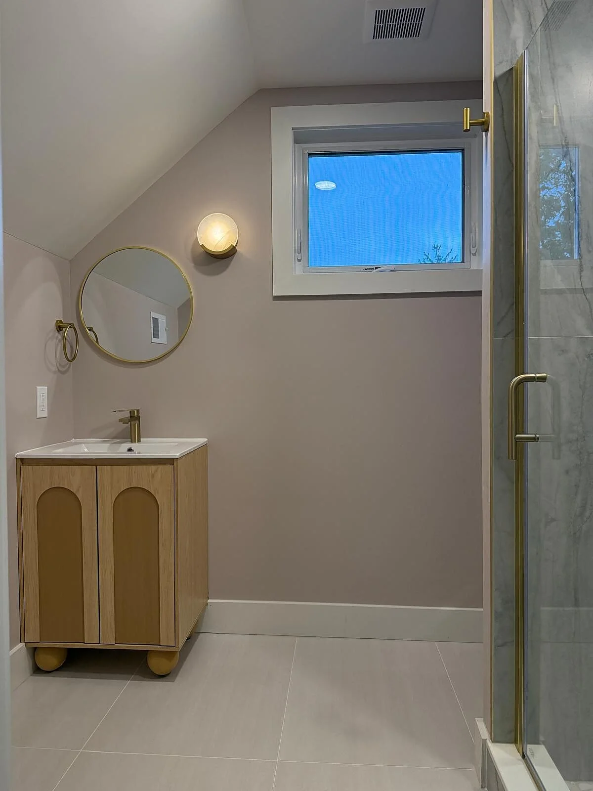 queens-court-10-attic-bath-arched-oak-vanity.jpg