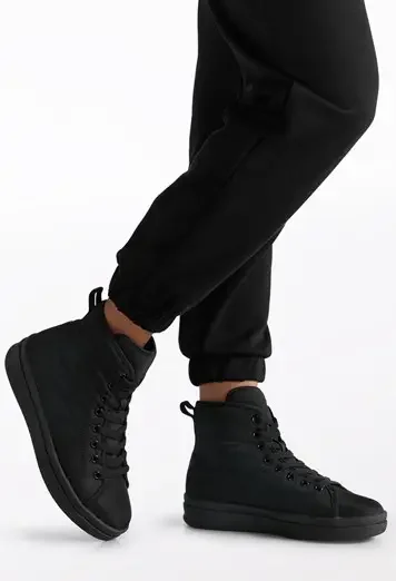 Level Up Dance Sneaker