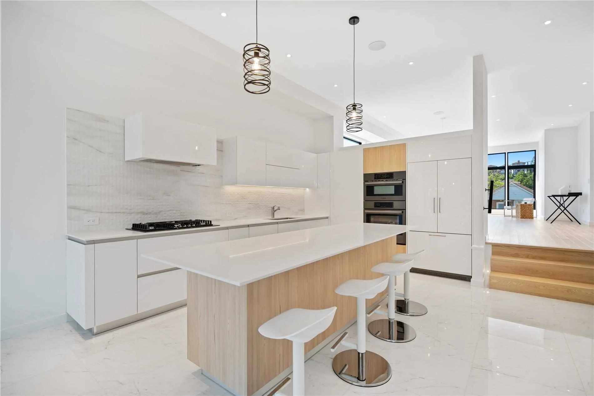 22-chudleigh-road-toronto-W4818683-12.jpg