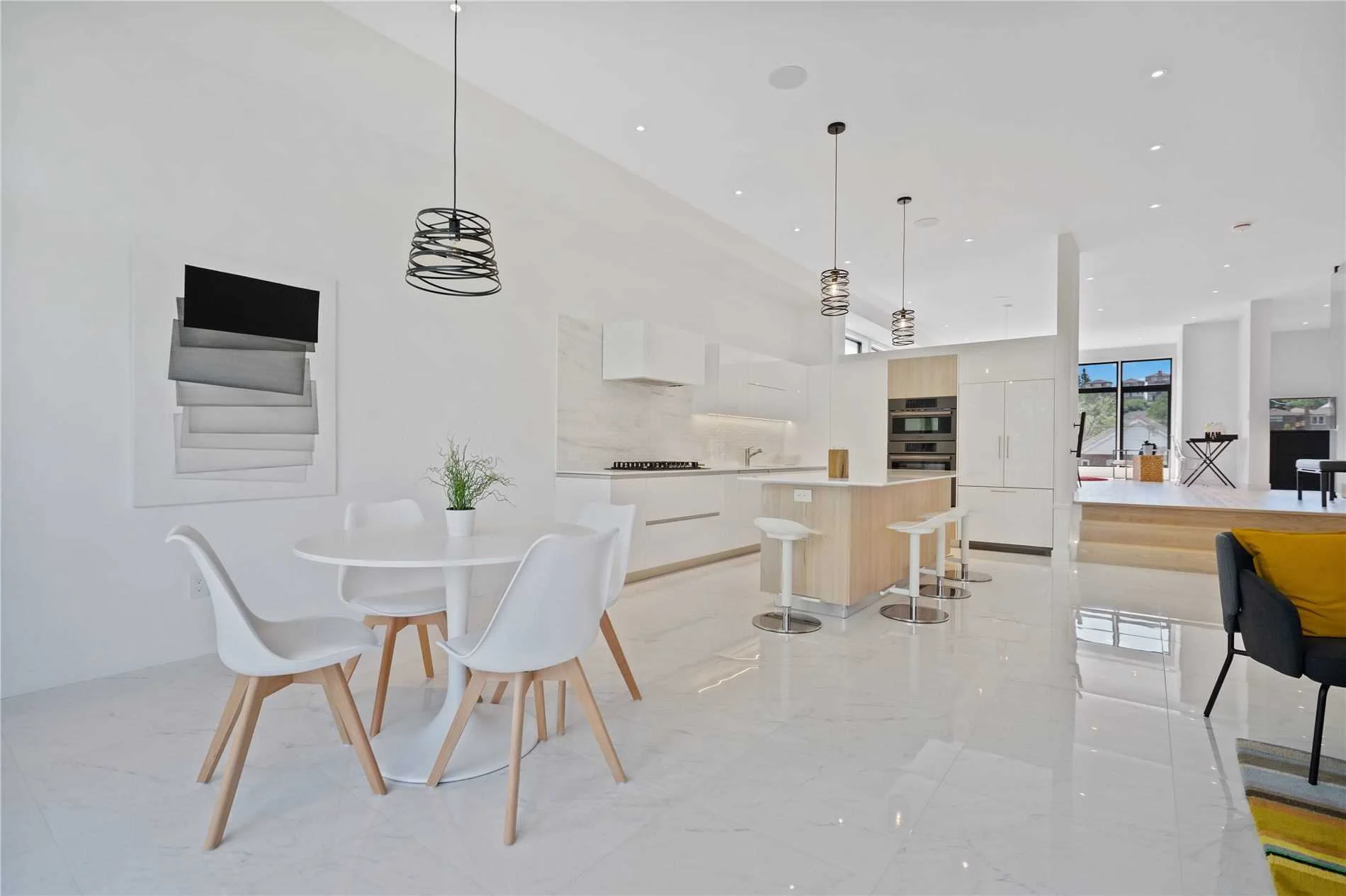 22-chudleigh-road-toronto-W4818683-11.jpg
