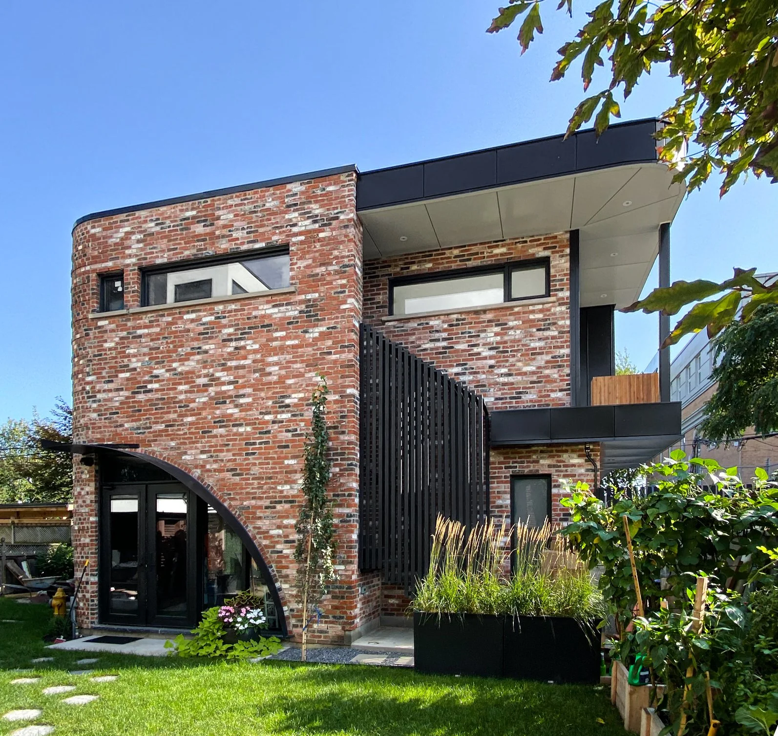 Dunraven Laneway