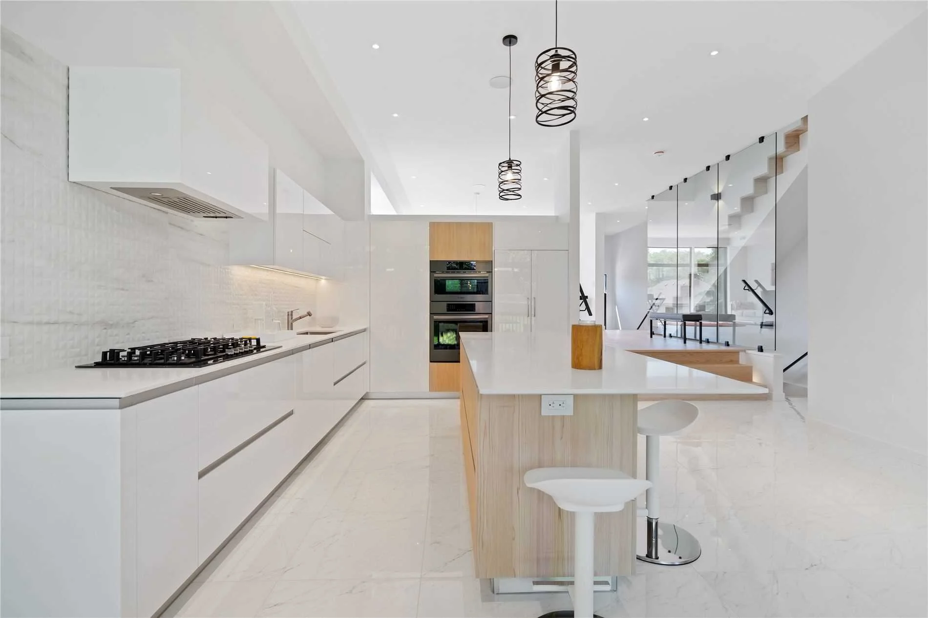 22-chudleigh-road-toronto-W4818683-13.jpg