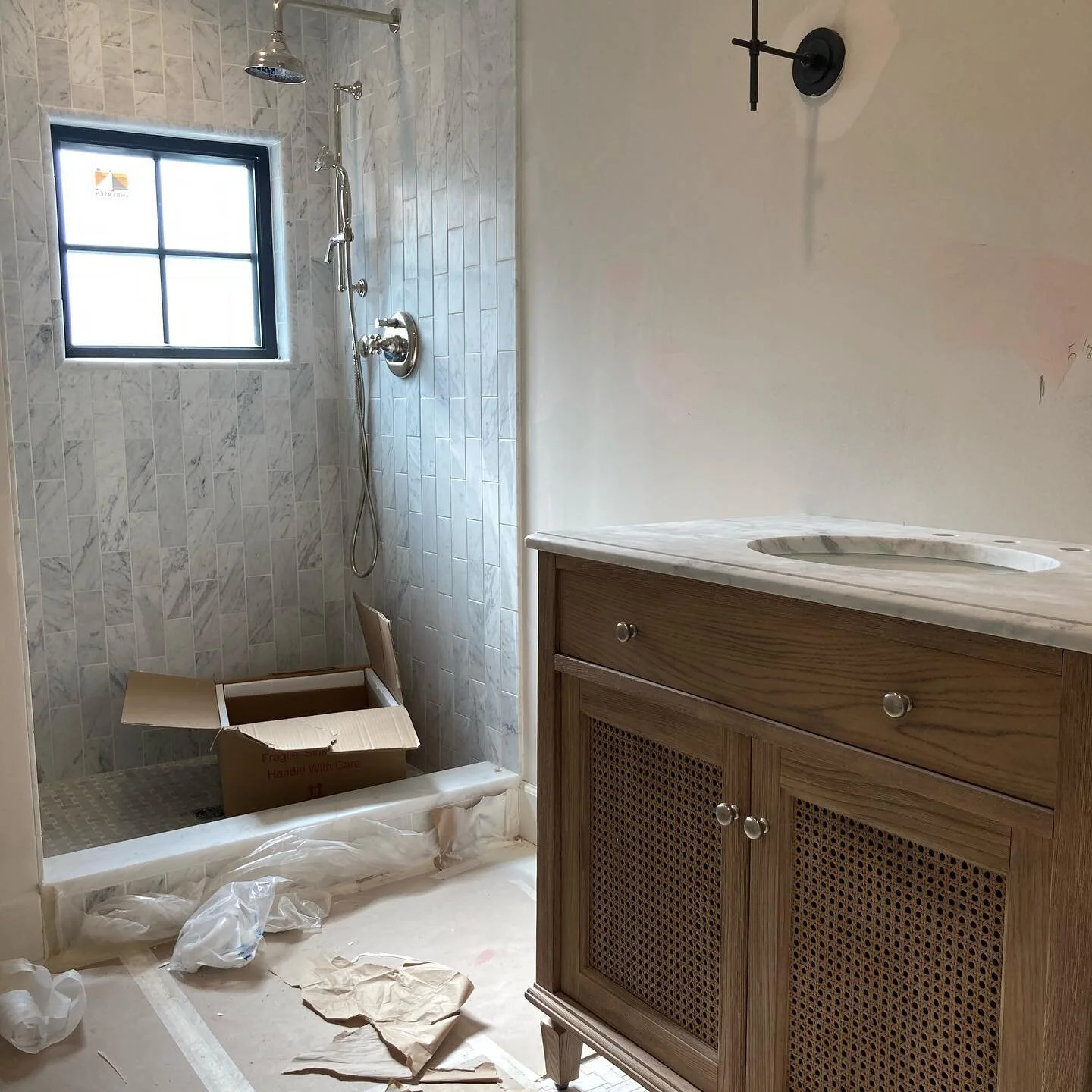 Quickly approaching moving day! Lots left to do&hellip;. Ready for floors and paint!

#leawoodcharmer #homestretch #kcinteriordesign #completegutjob