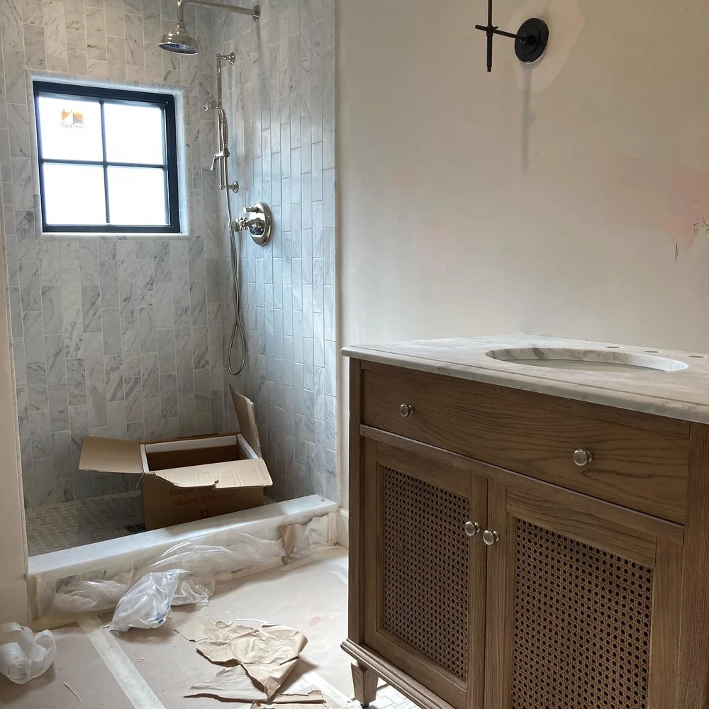 Quickly approaching moving day! Lots left to do&hellip;. Ready for floors and paint!

#leawoodcharmer #homestretch #kcinteriordesign #completegutjob