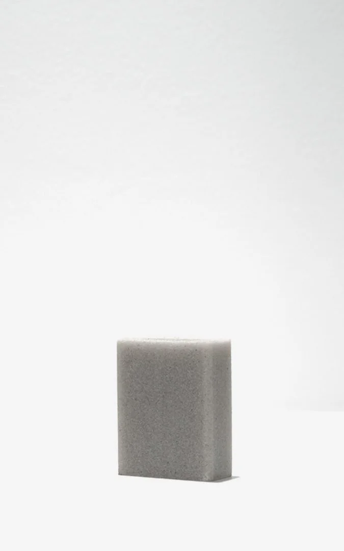 gomme à daim taches tenaces