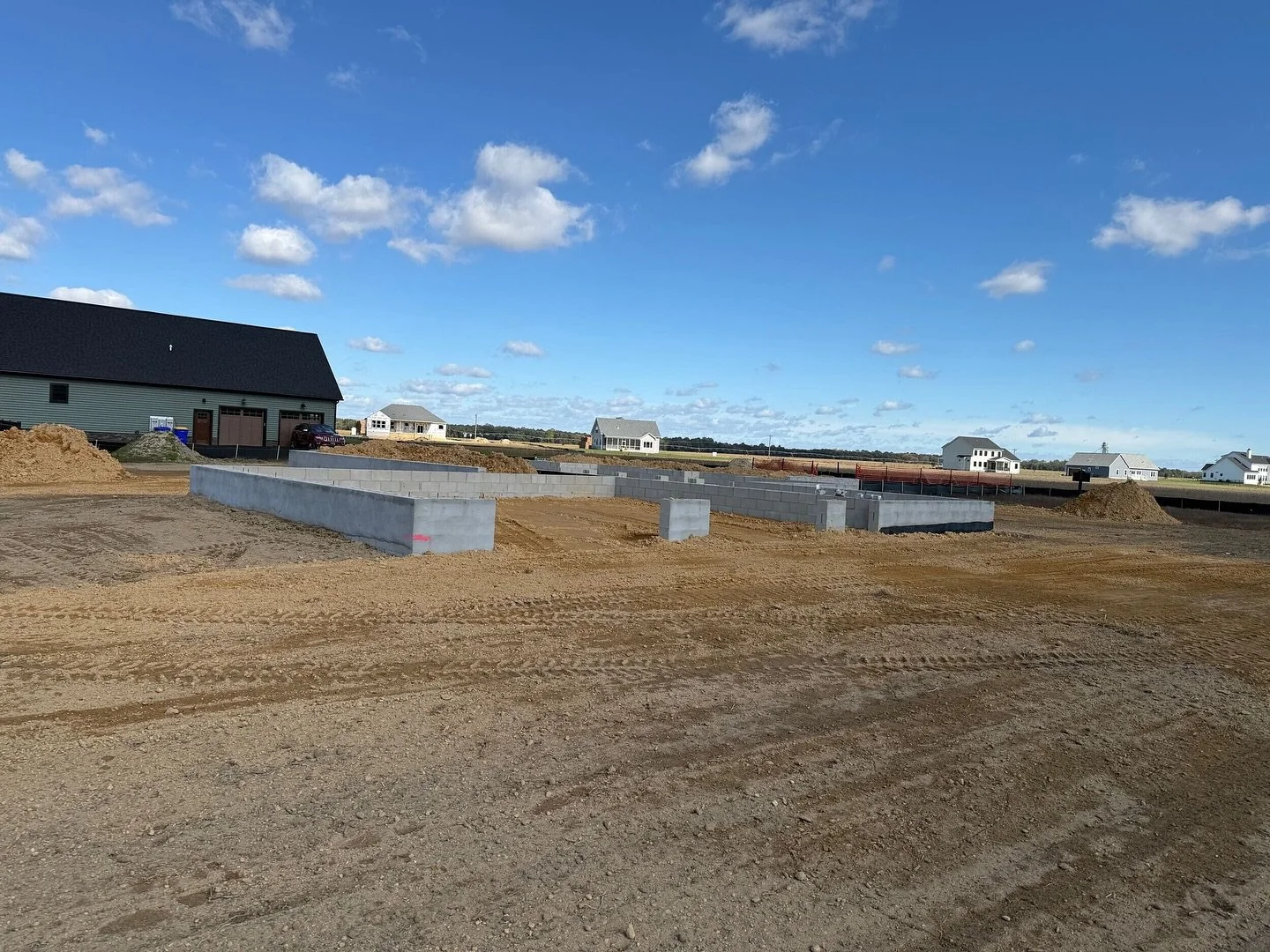 The start may not look like much, but it’s the most important. Every Savini Custom Home begins with a strong foundation. Excited to see another custom build begin!
#SaviniCustomHomes #FromTheGroundUp #CustomHomeBuilder #CoastalDelaware
