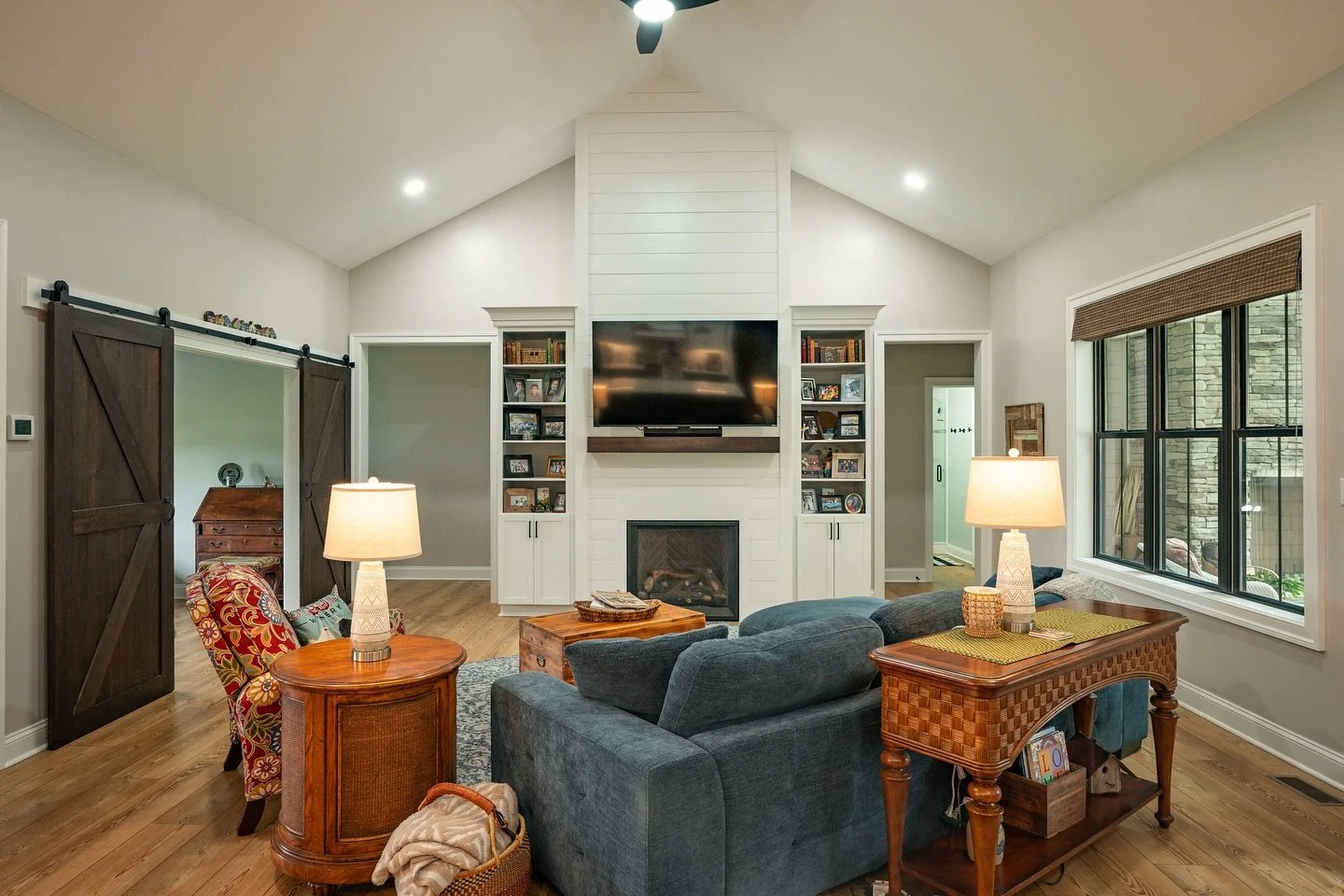 Warm, comfortable, and crafted with intention &mdash; this living space and office nook were built to fit the rhythms of everyday life.

Are you ready to start designing your own custom space? Let&rsquo;s build it together!

#SaviniCustomHomes #Where