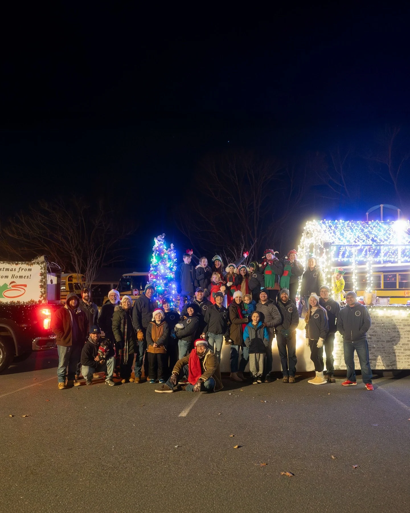 It&rsquo;s the most wonderful time of the year and one of our favorite nights of the year! 

What a joy it is to usher in the Christmas season at the Milton Christmas parade! 

Thank you to our Savini Custom Homes family for making it such a special 
