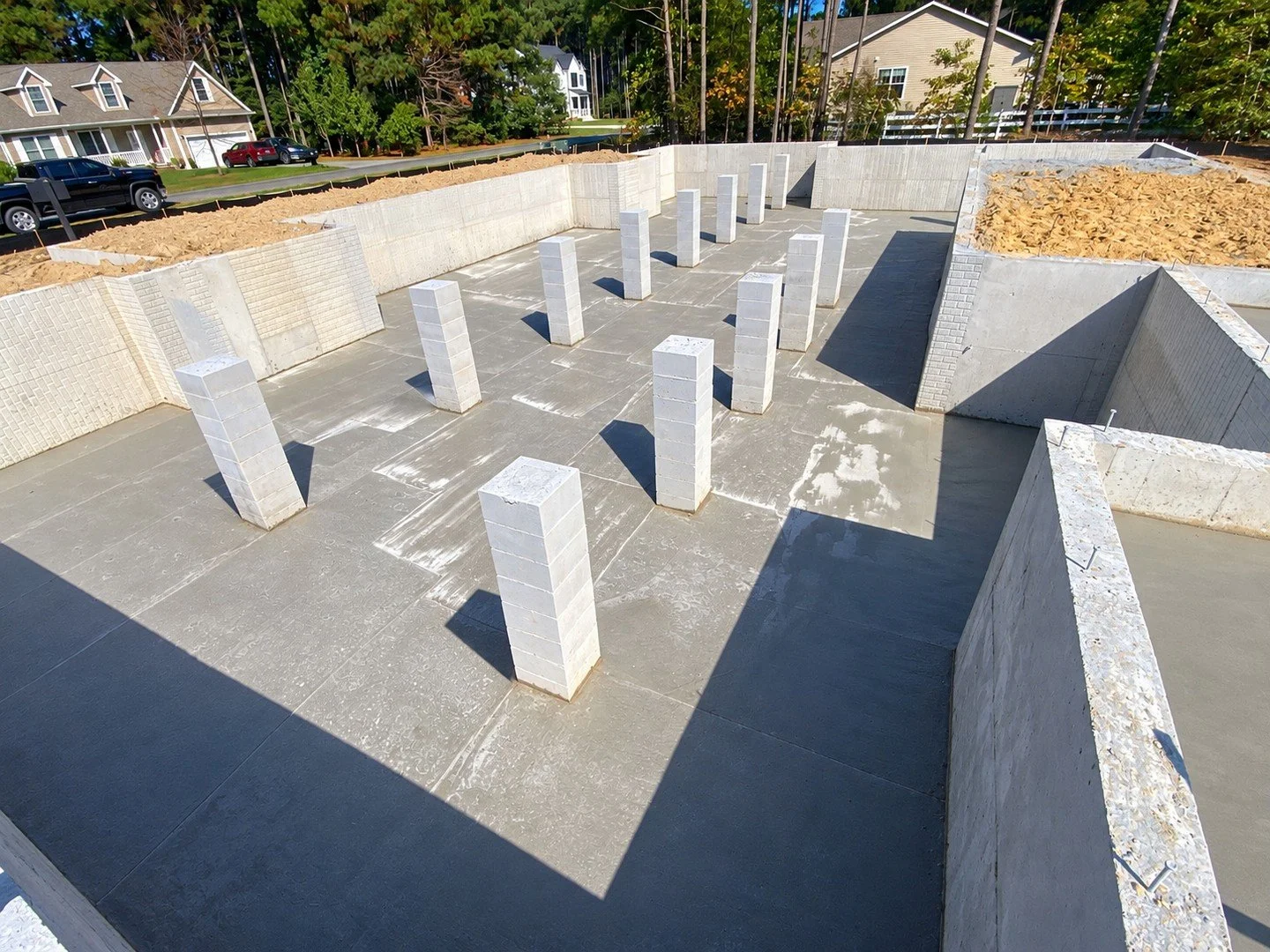Another firm foundation is in place! 💪🏻⁠
⁠
#SaviniCustomHomes #WhereCustomMeansCustom #Progress #ConcreteWork
