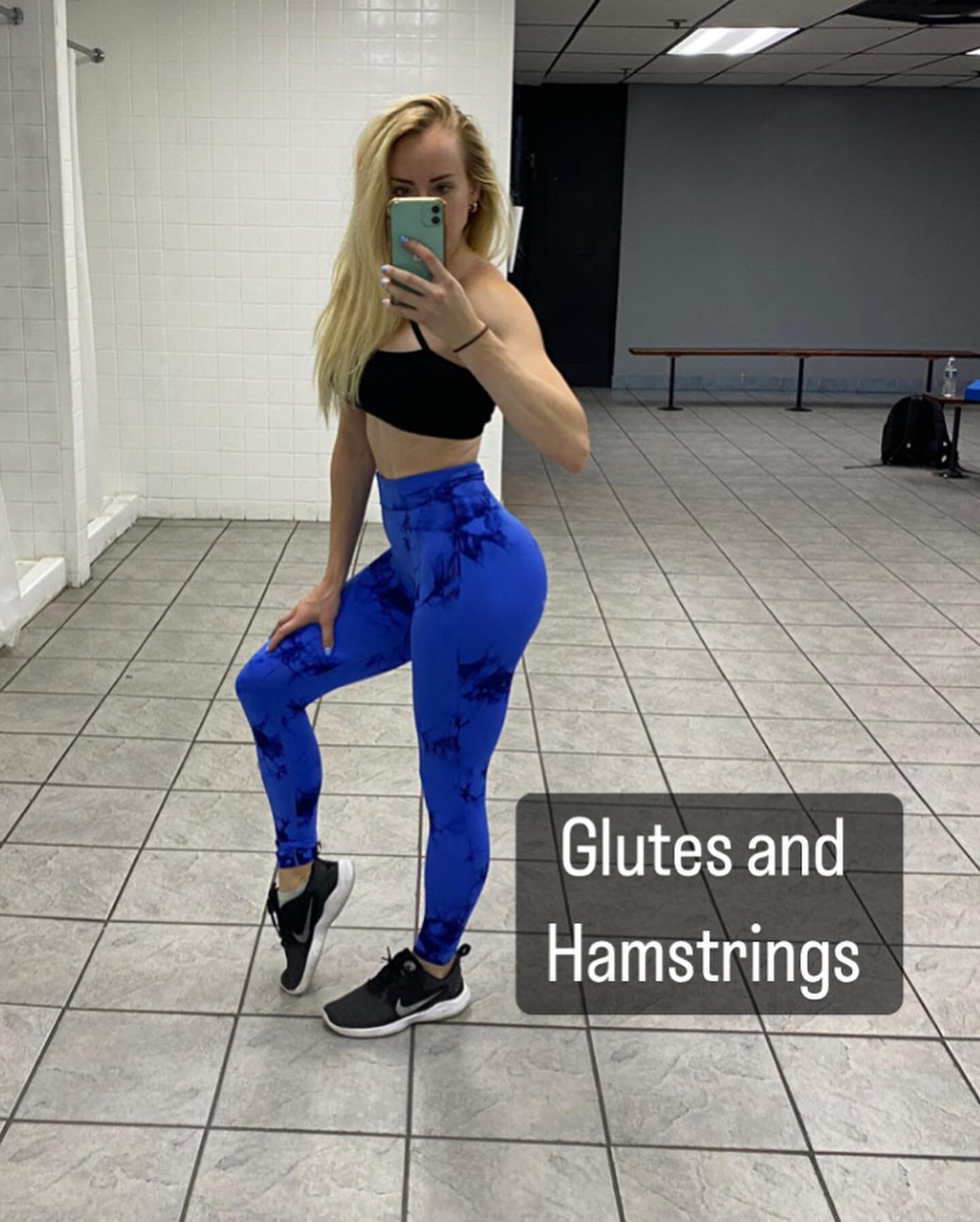 Let&rsquo;s hit some glutes and hammies!
Swipe ➡️💪🏻🍑
Hip Thrusts
Sumo Deadlifts 
RDLs
B-Stance RDL
Abductor 
Hamstring Curl
Cable Kickbacks
Reverse Hypers 

Outfit: @sheinofficial 

#sundayfunday #legdayworkout #legday #legdayeveryday #legdays #le