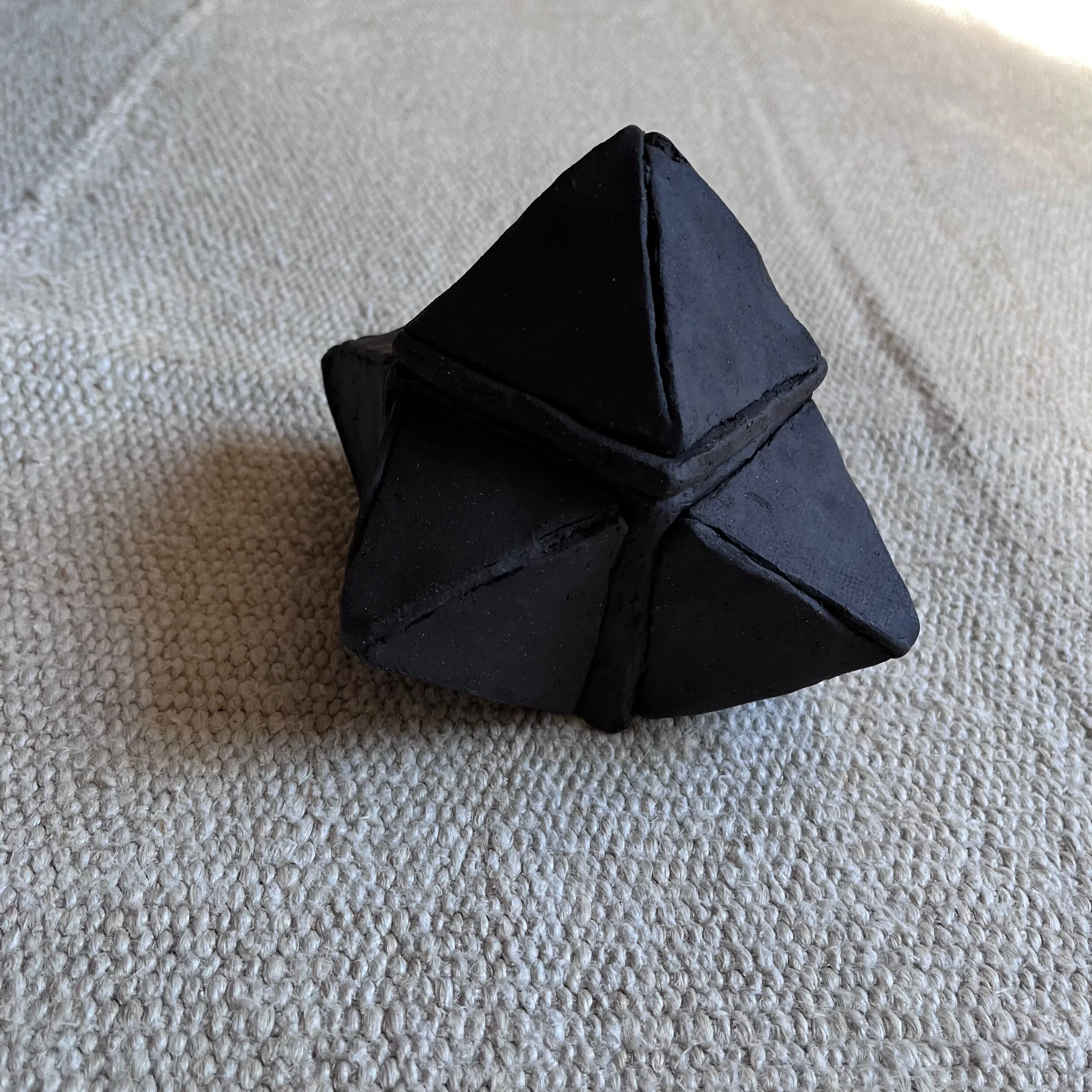 E44B5BA2-779A-4879-AE04-C7AD5402753F