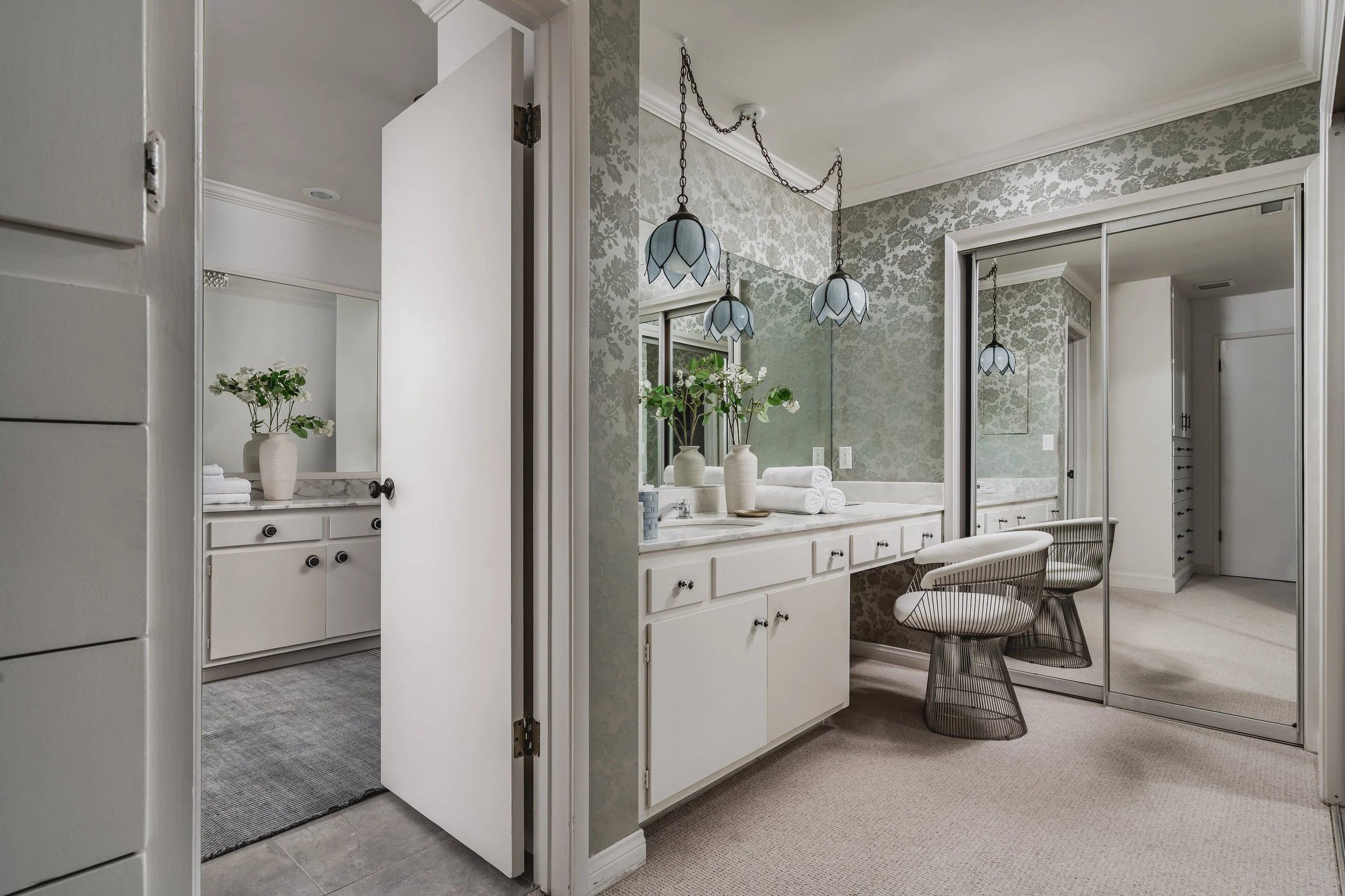 JG-3213CliffDrive-interior-37.jpg