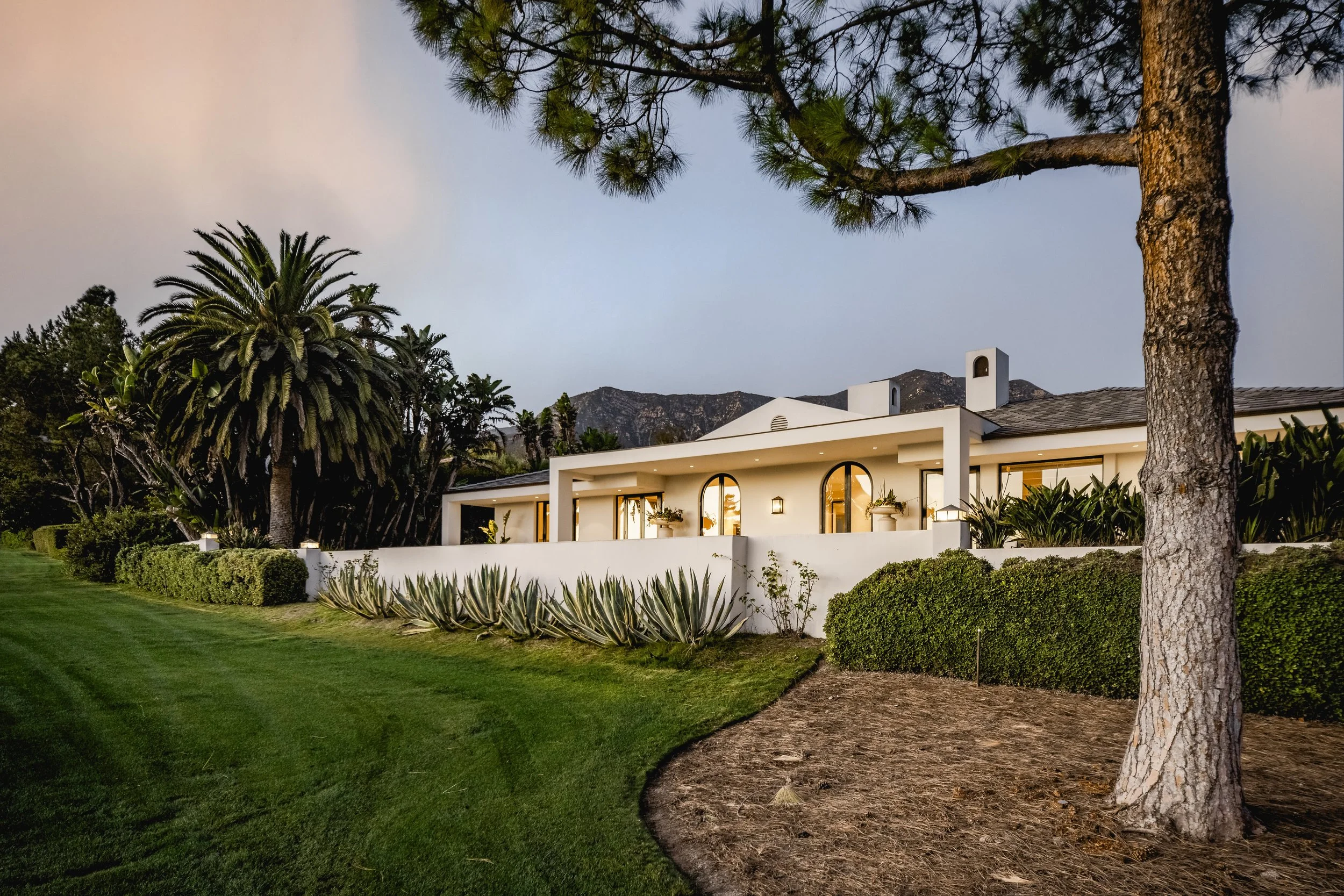 JG-2025BirnamWoodDrive-exterior-38.jpg