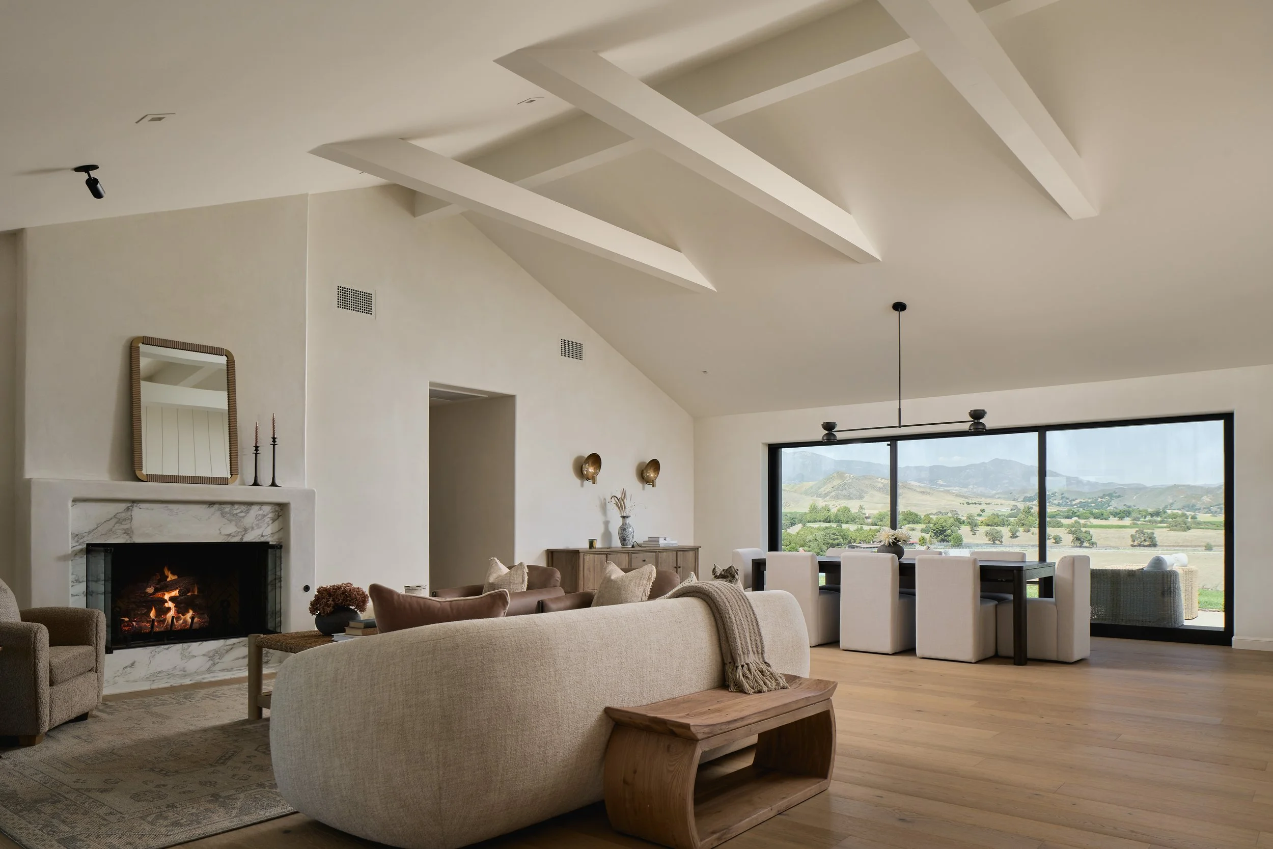 JG-5501Baseline-interior-3.jpg