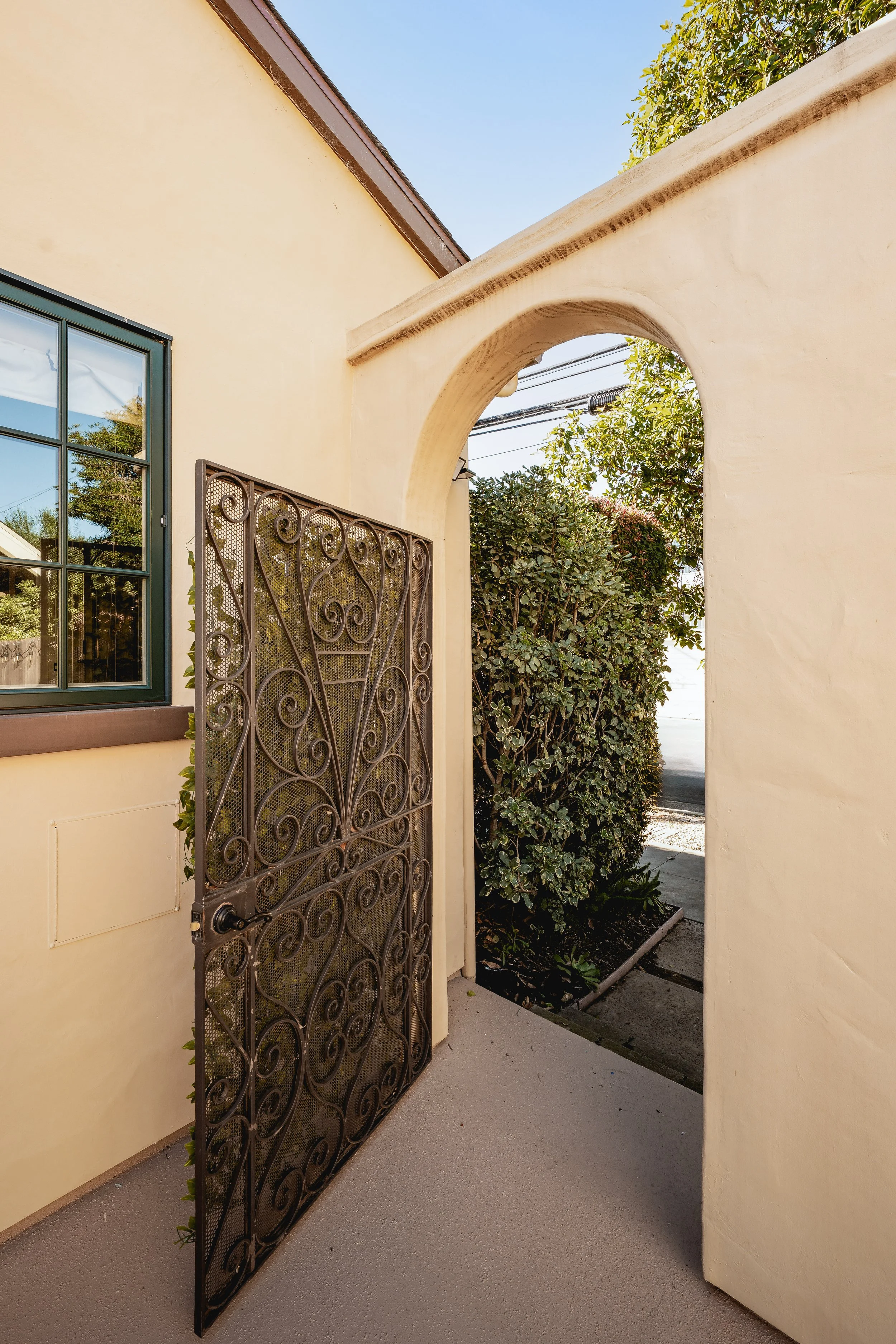 JG-1436Laguna-exterior-23.jpg