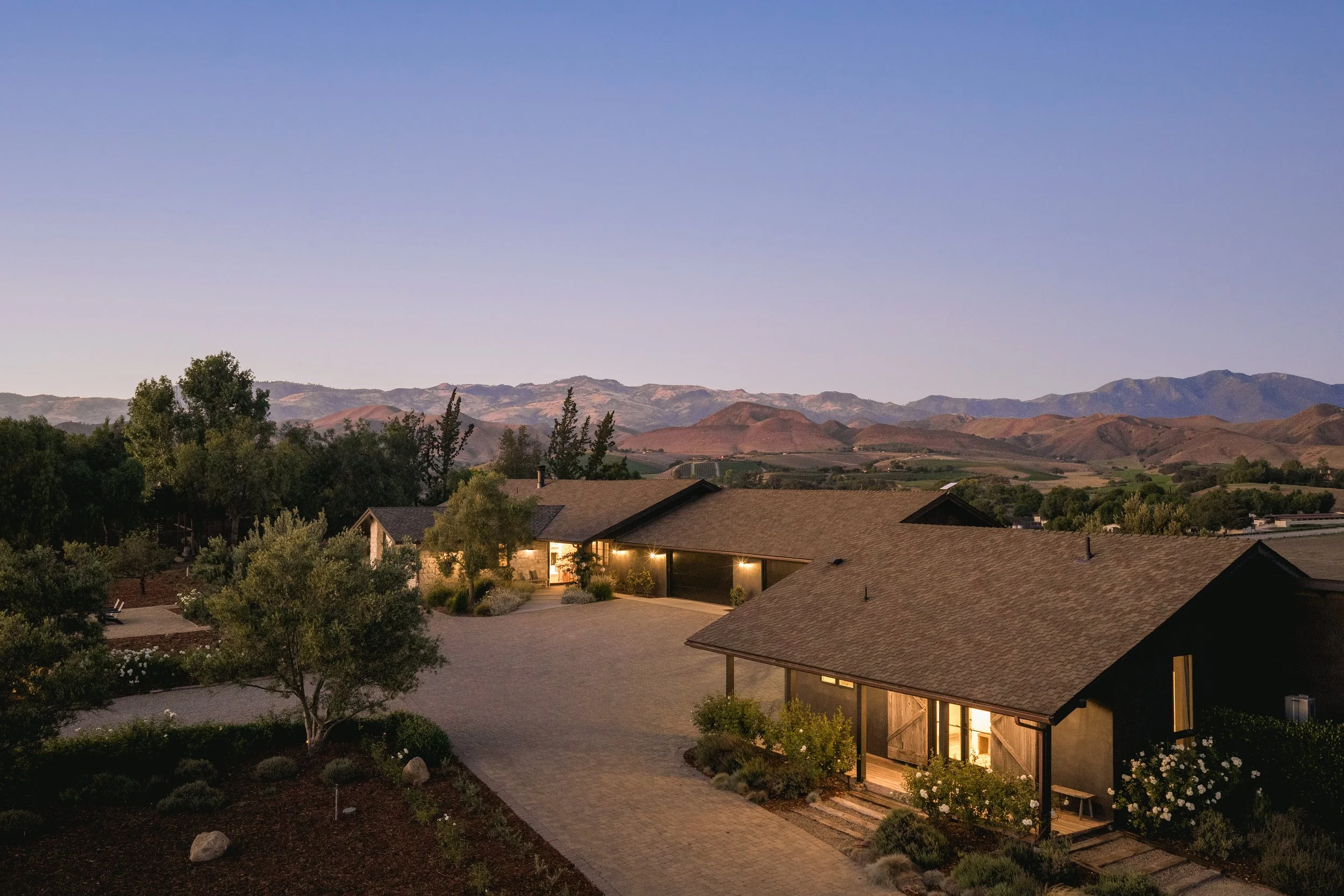 JG-5501Baseline-exterior-79.jpg
