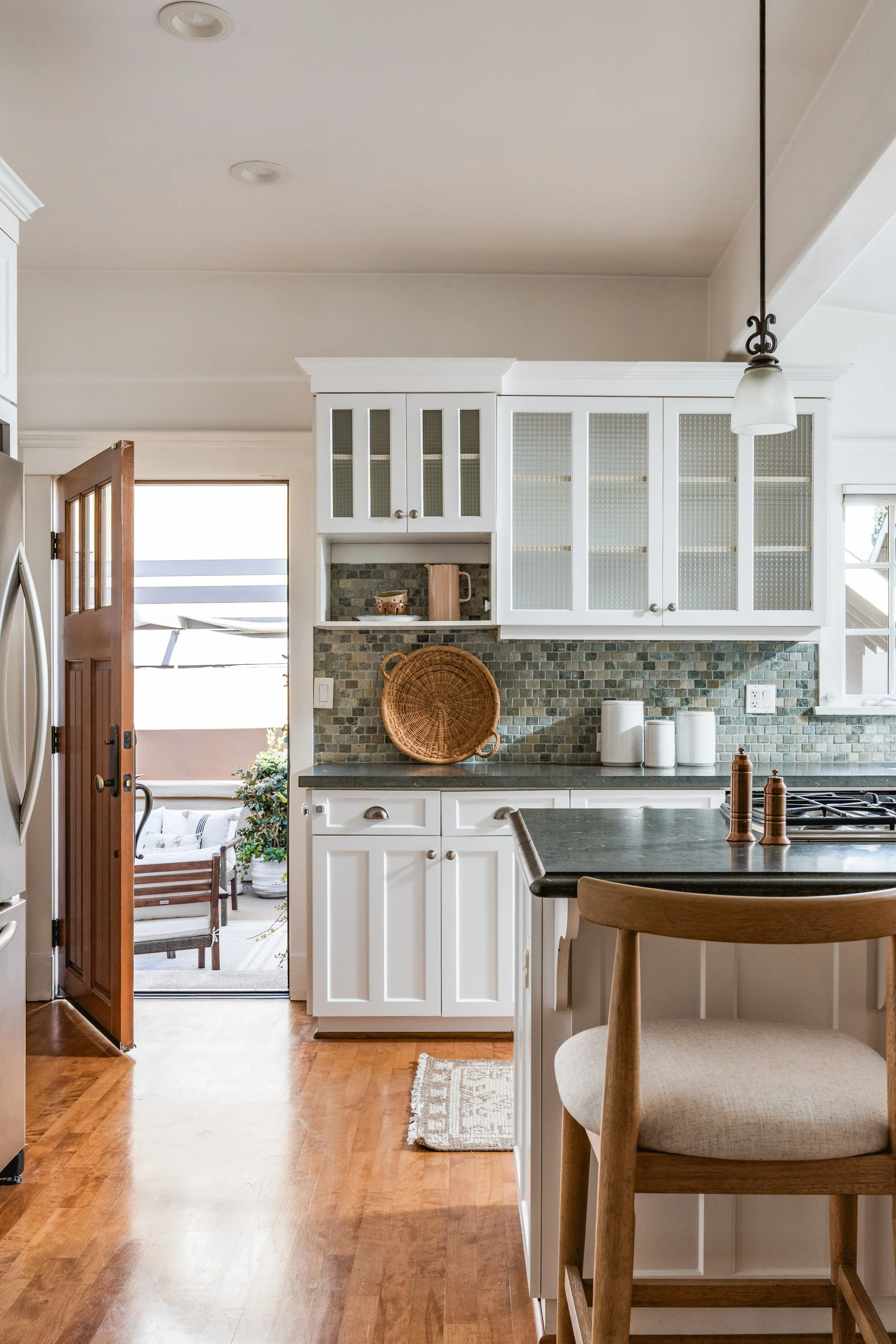JG-1436Laguna-interior-15.jpg