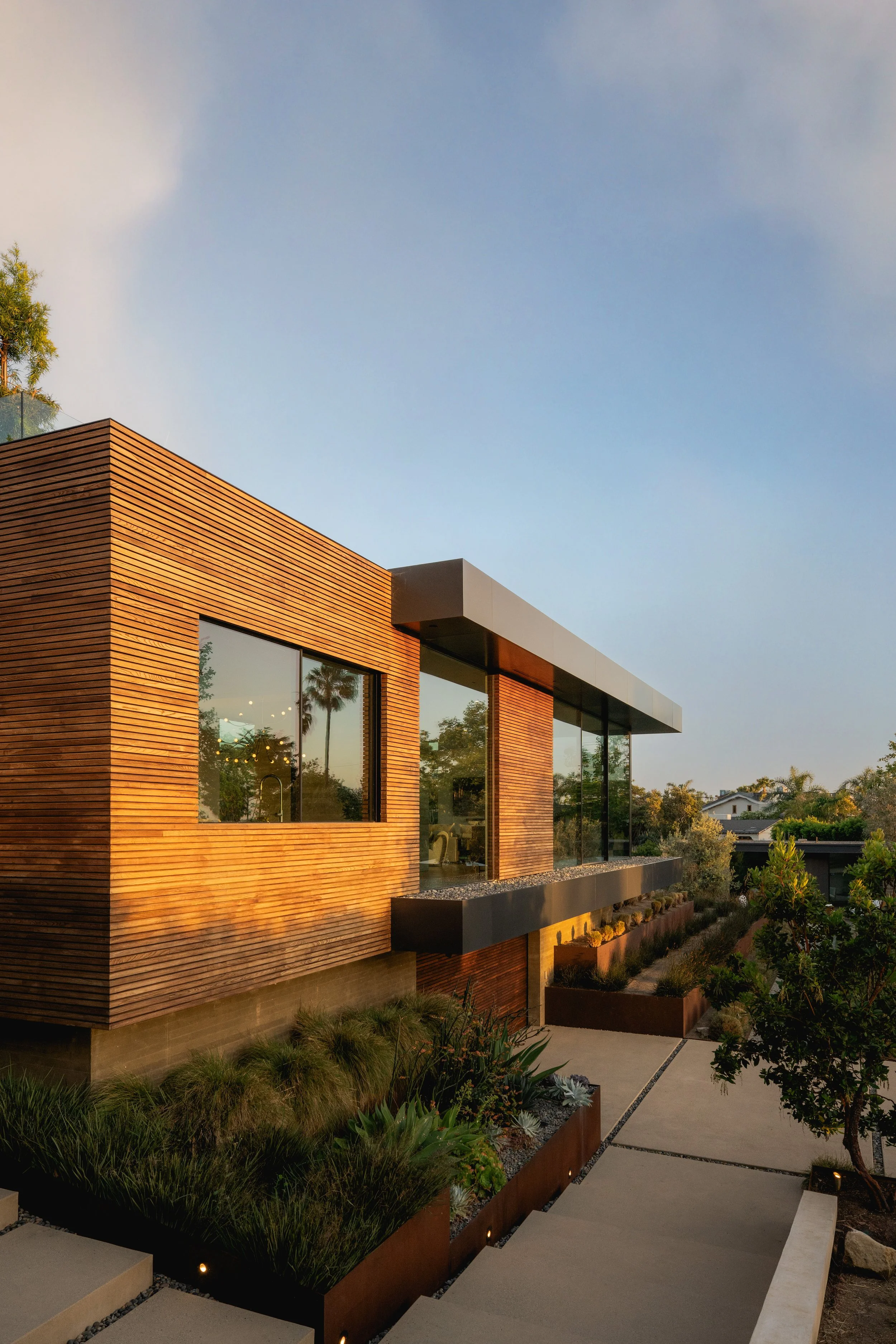 JG-6398SeaStar-exterior-14.jpg