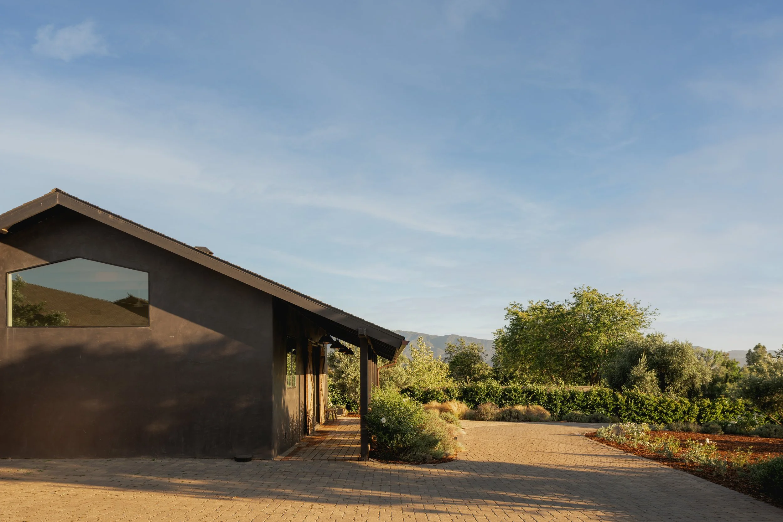 JG-5501Baseline-exterior-13.jpg