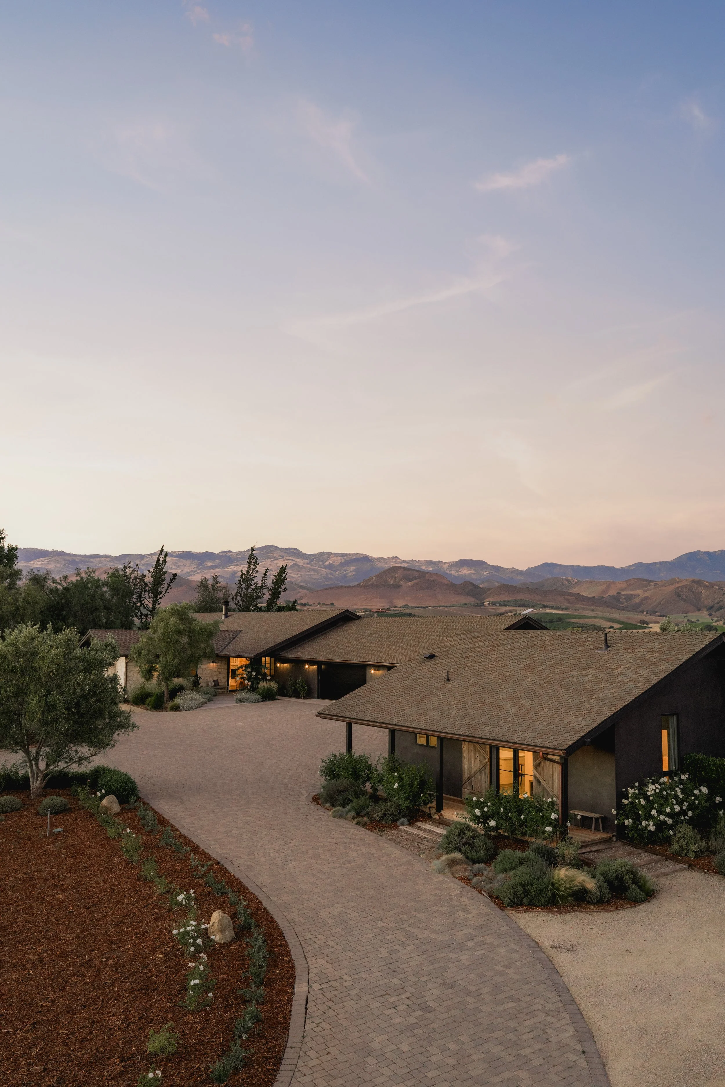 JG-5501Baseline-exterior-64.jpg