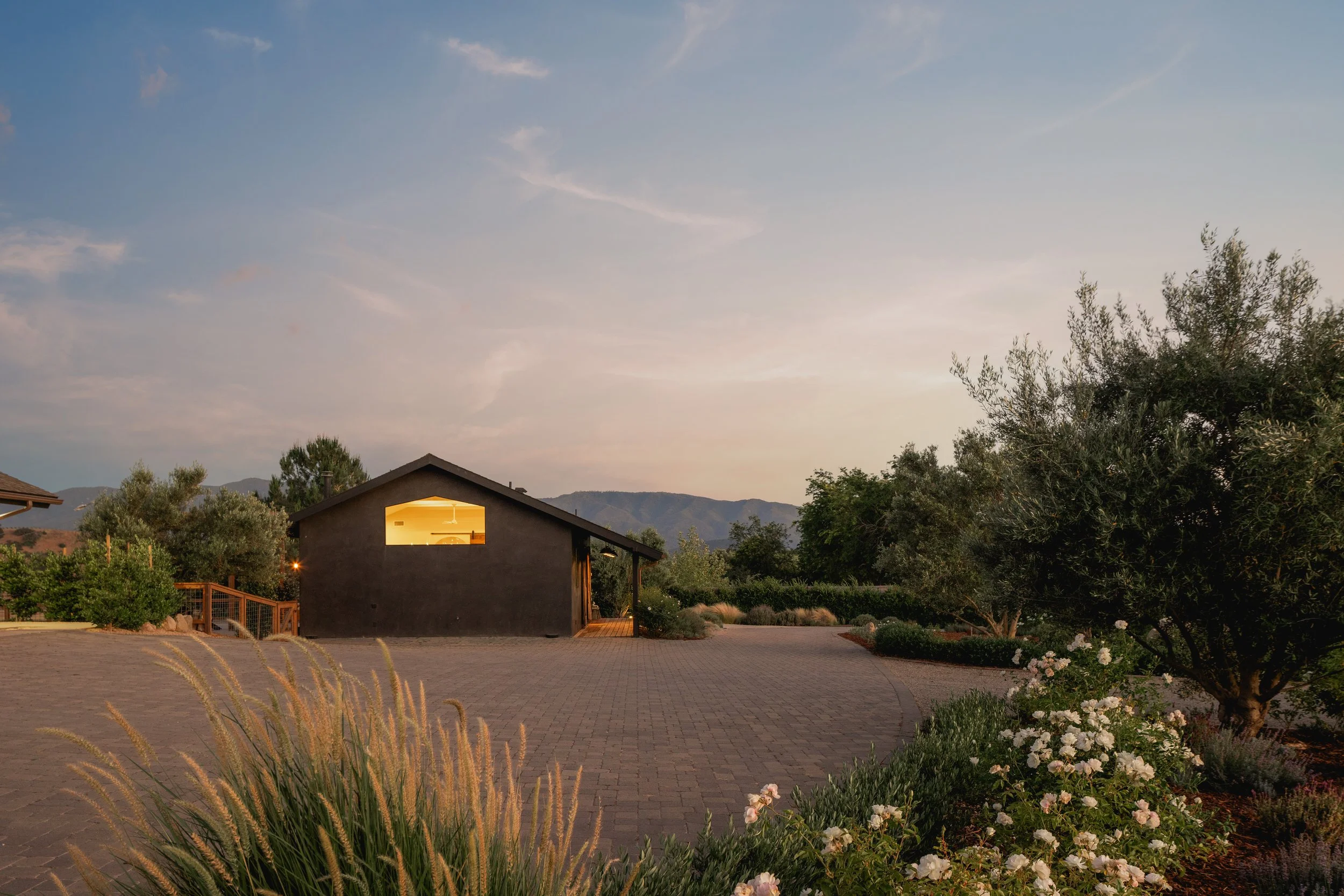 JG-5501Baseline-exterior-72.jpg