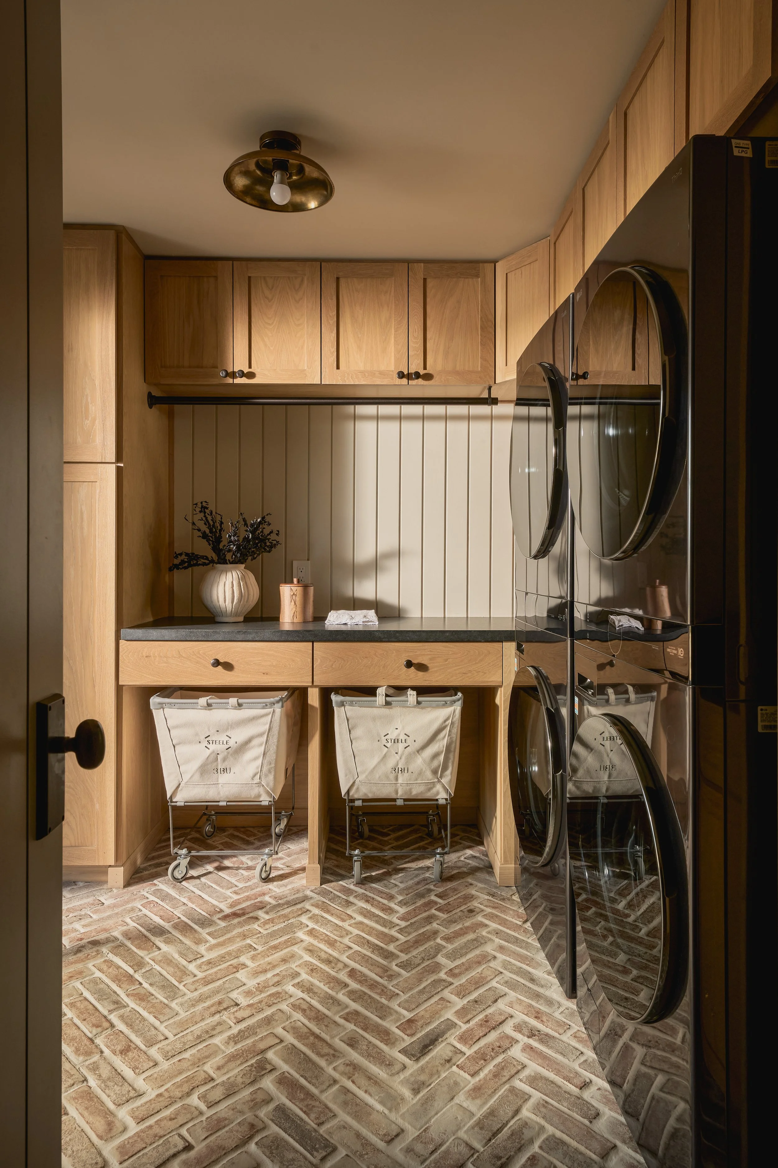 JG-5501Baseline-interior-43.jpg