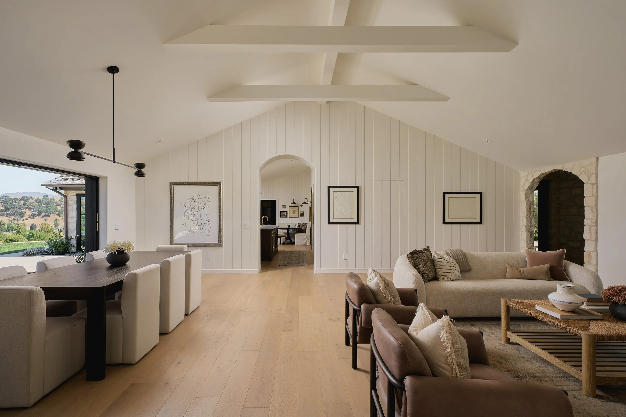 JG-5501Baseline-interior-8.jpg