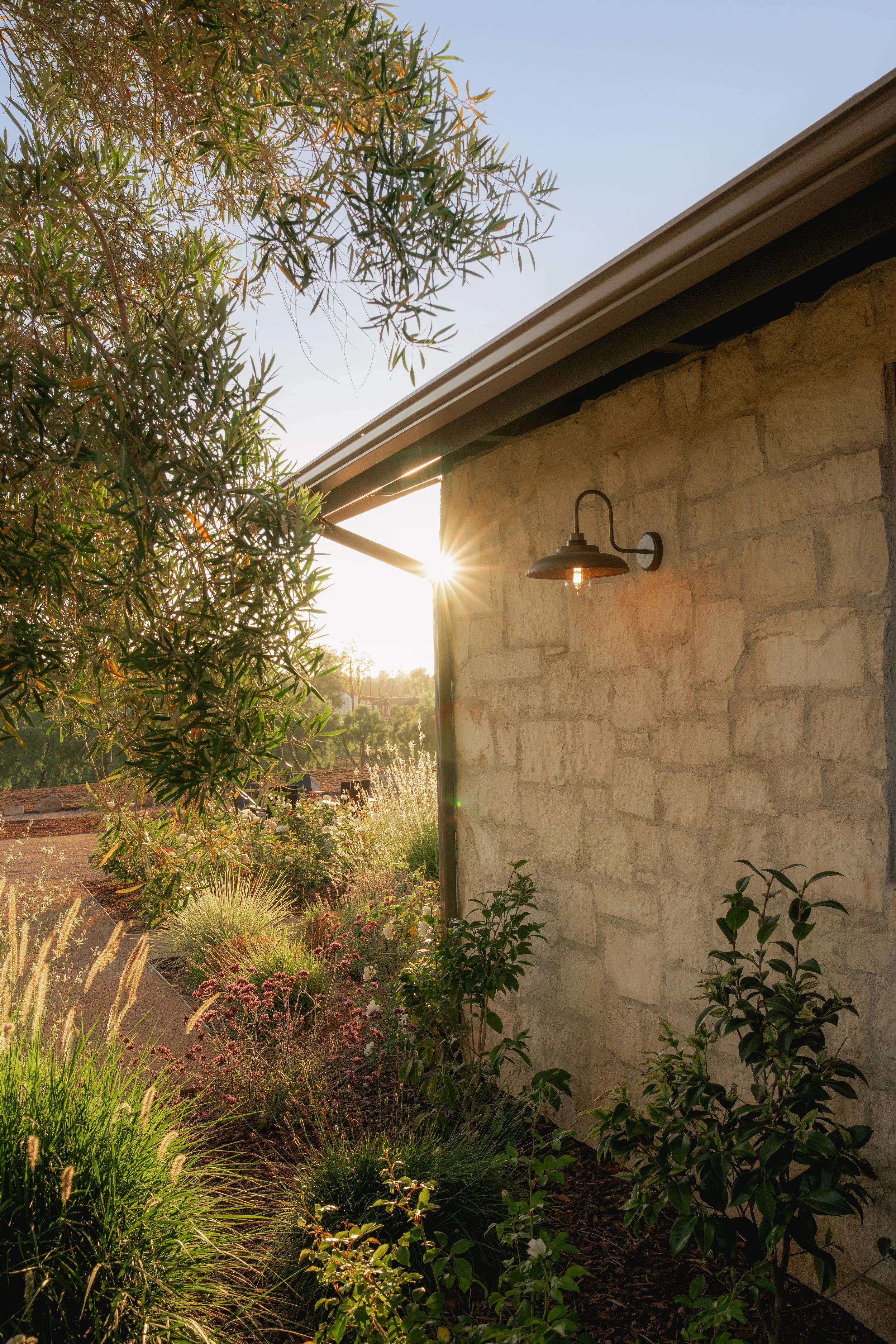JG-5501Baseline-exterior-35.jpg