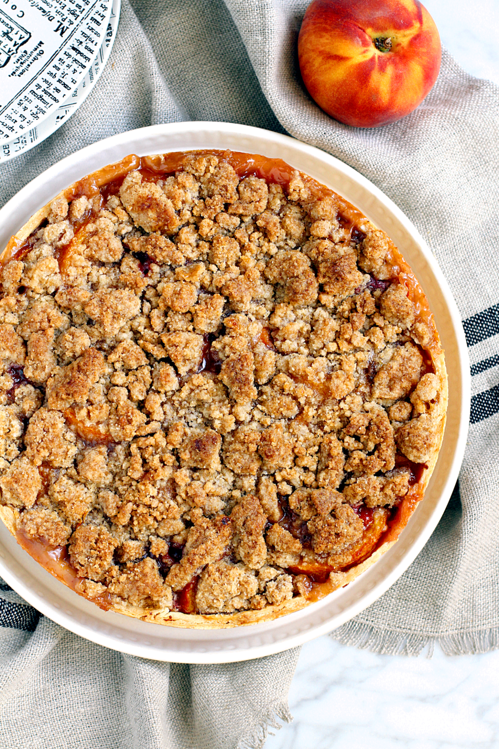 Simple Peach Crumble 