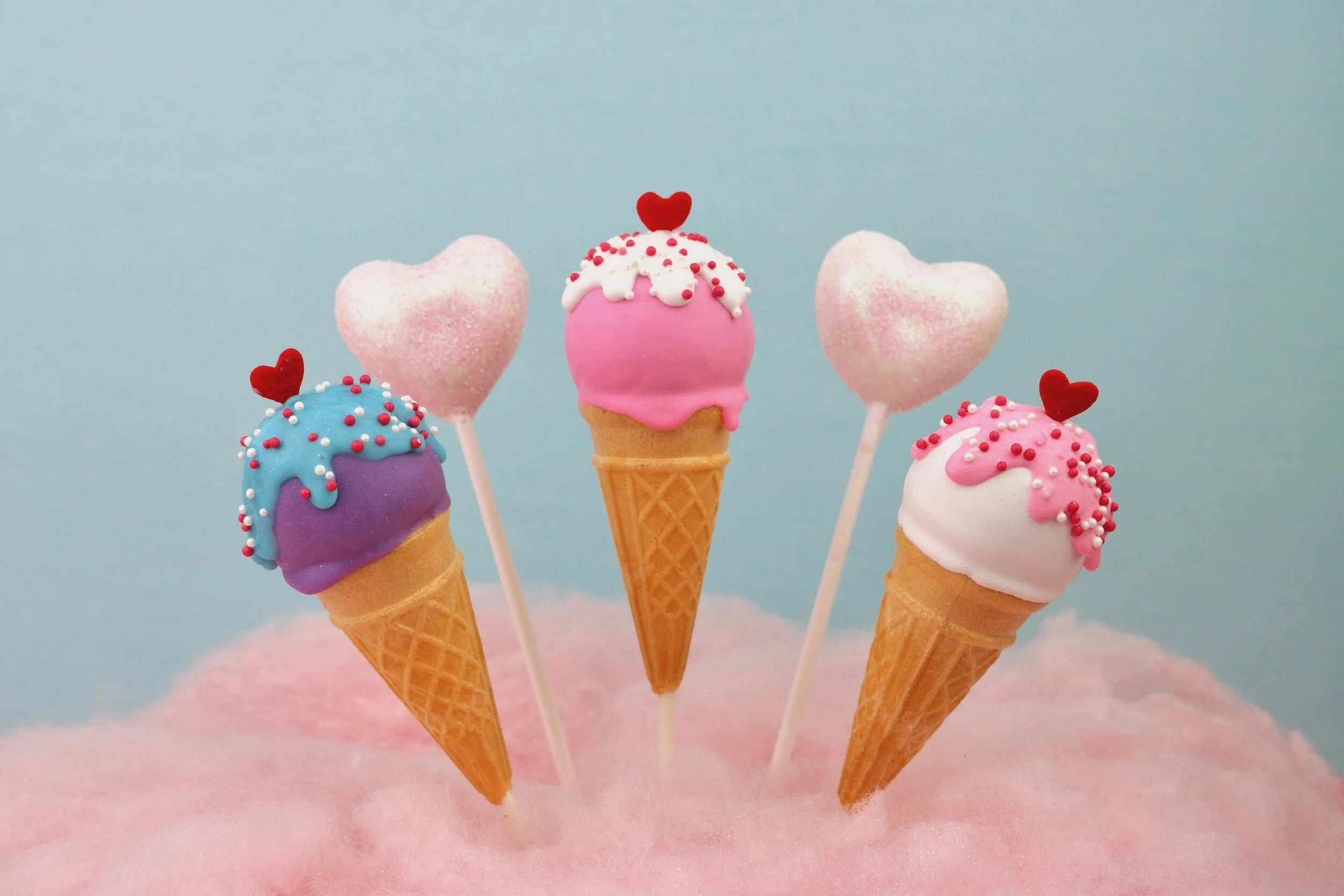 Valentine’s Day Cake Pops