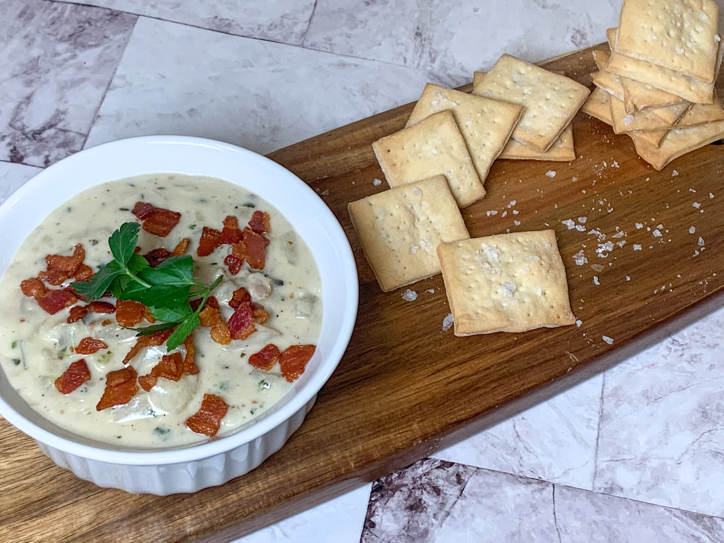 Clam Chowder with Saltine Crackers 