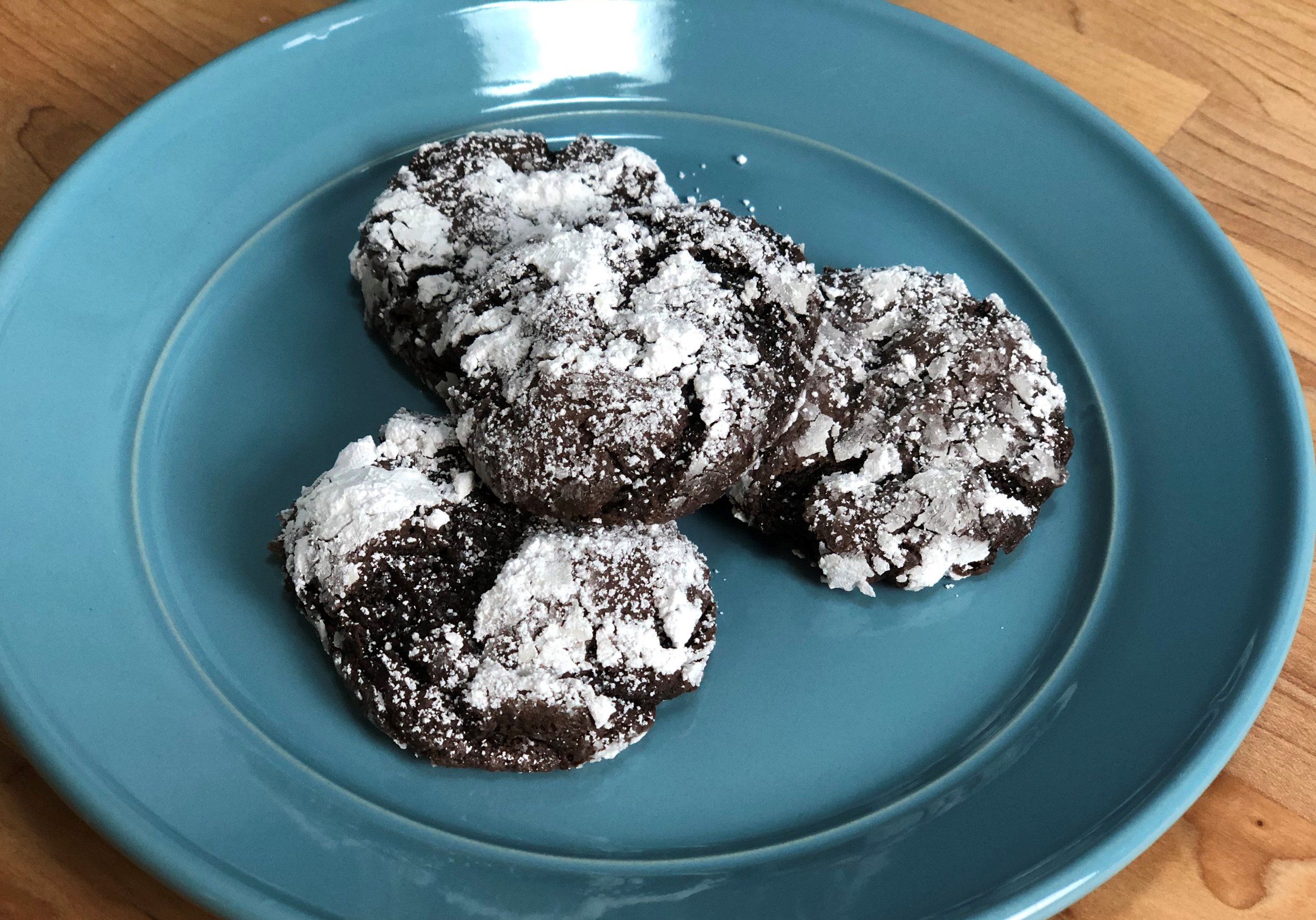 Chocolate Cakey Crackle Cookies