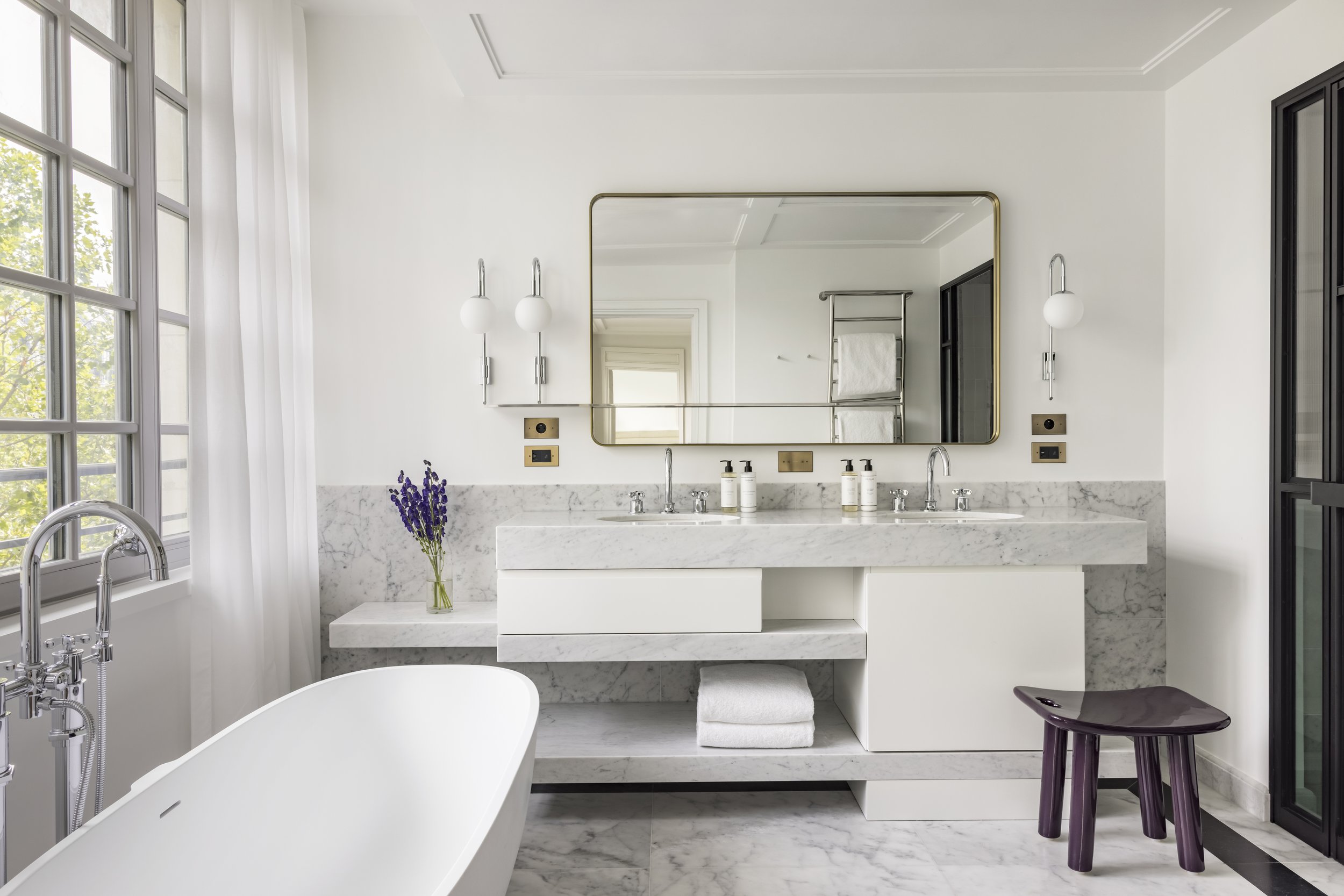 Kimpton_St_Honore_Paris_Collection_Suite_1_Bathroom ©Jerome_Galland.jpg