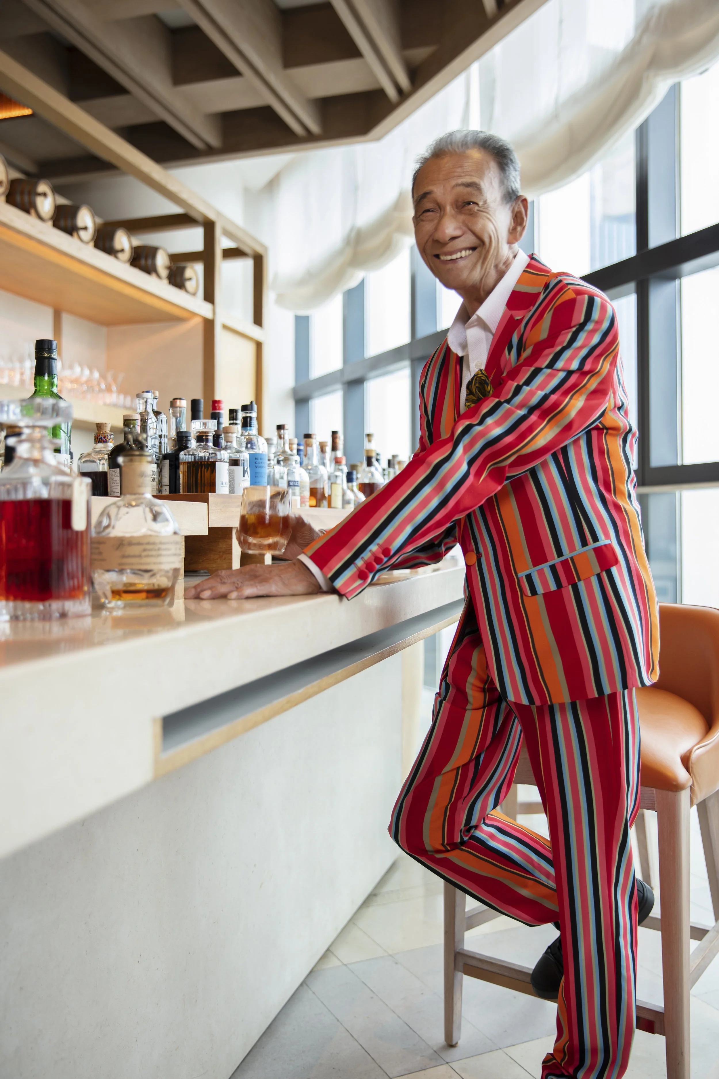 AndazSingapore-BarSquare-Model-Bar-Counter.jpg