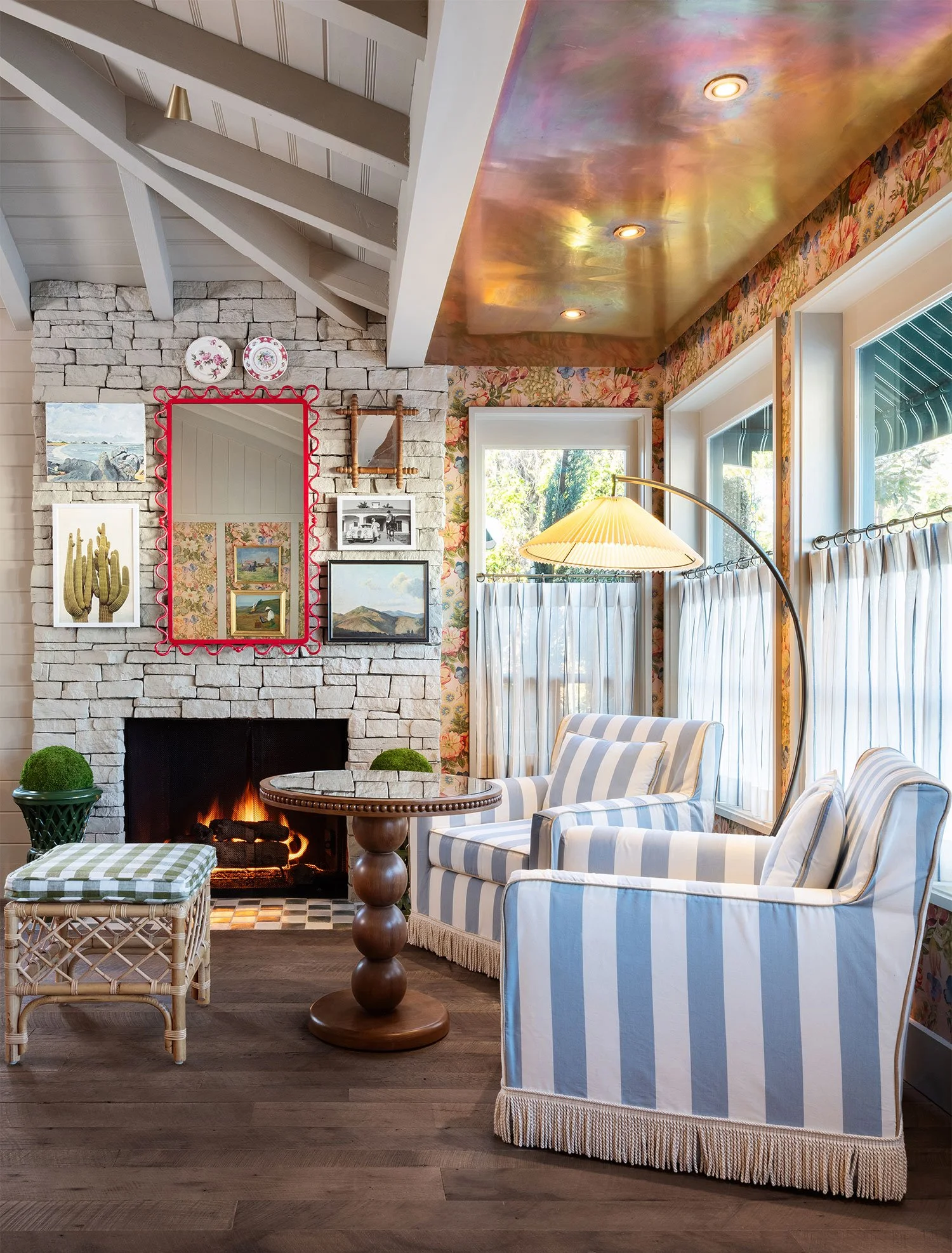 brentwood_lobby-1731356254953.jpg