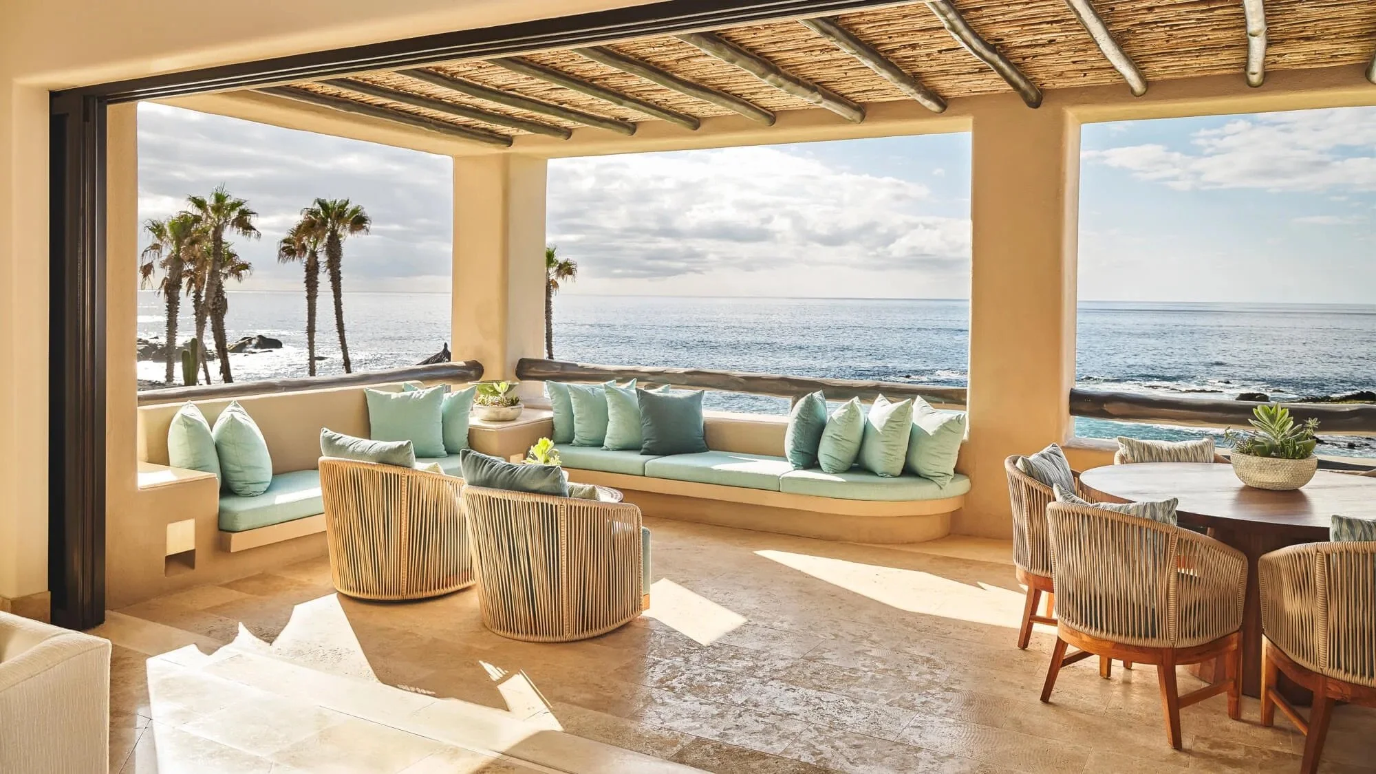 esp-gal-11.23-resort-villapatio-land.jpeg