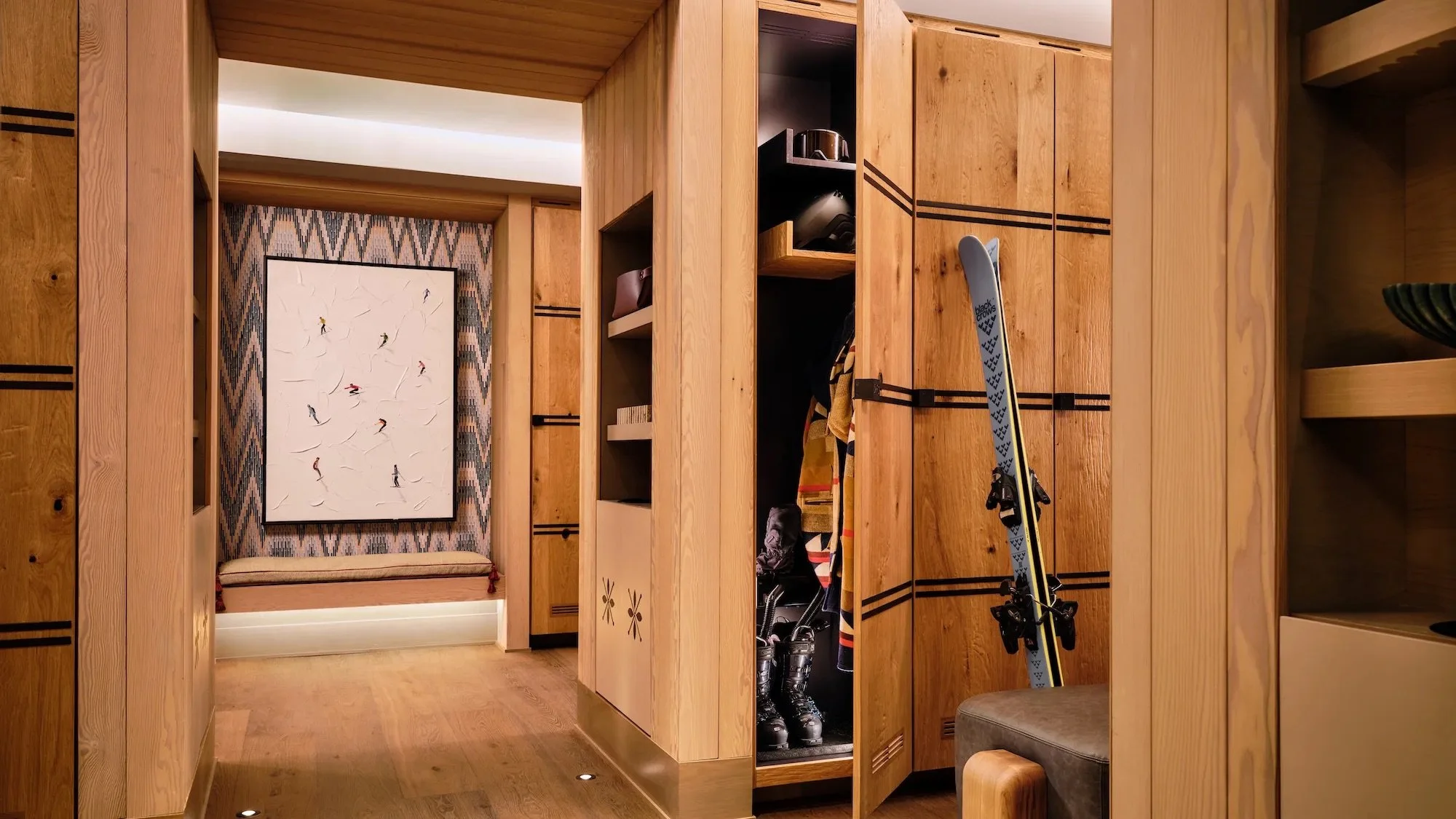 MDL_Galleries_Resort_Winter-2025_Crest-Club_Asset-3.jpeg
