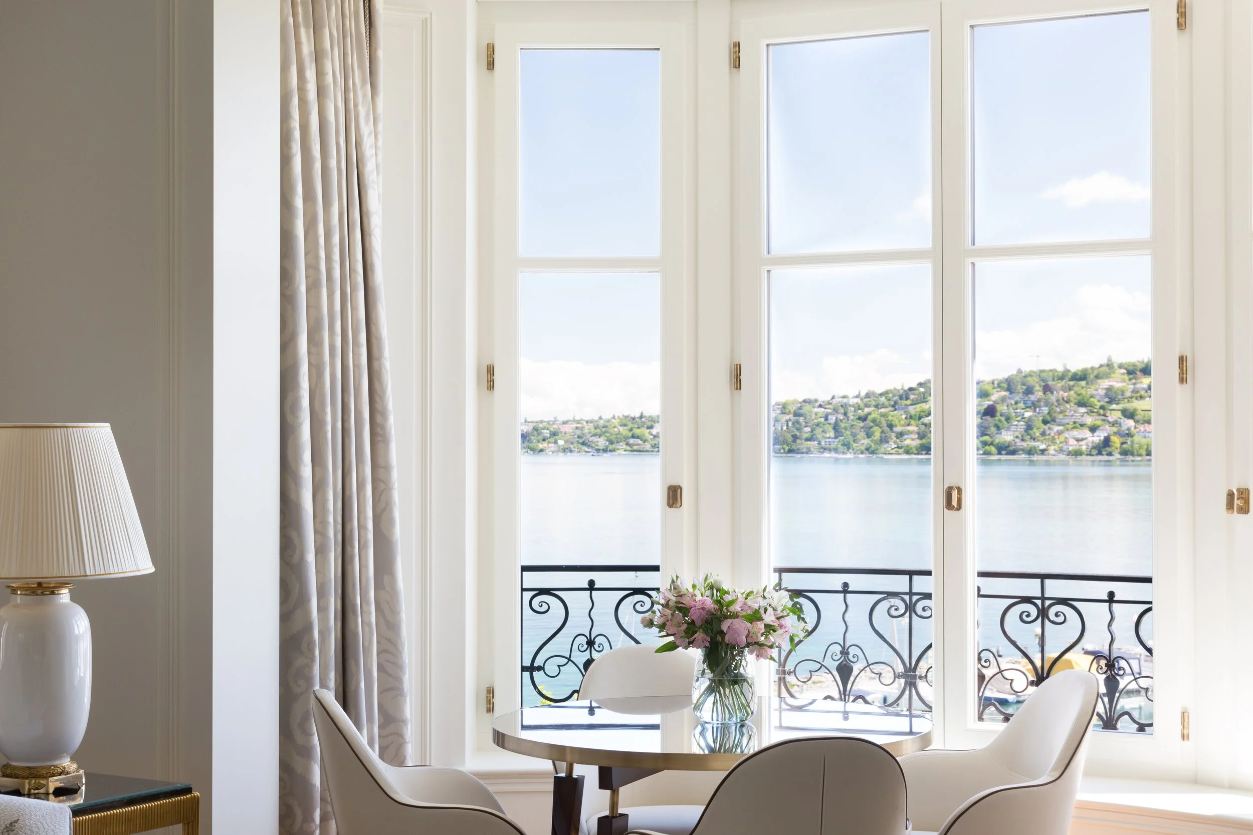 TWG_Accommodations_Suite_Montblanc_Salon_03_2021_ClaireCocano.jpg