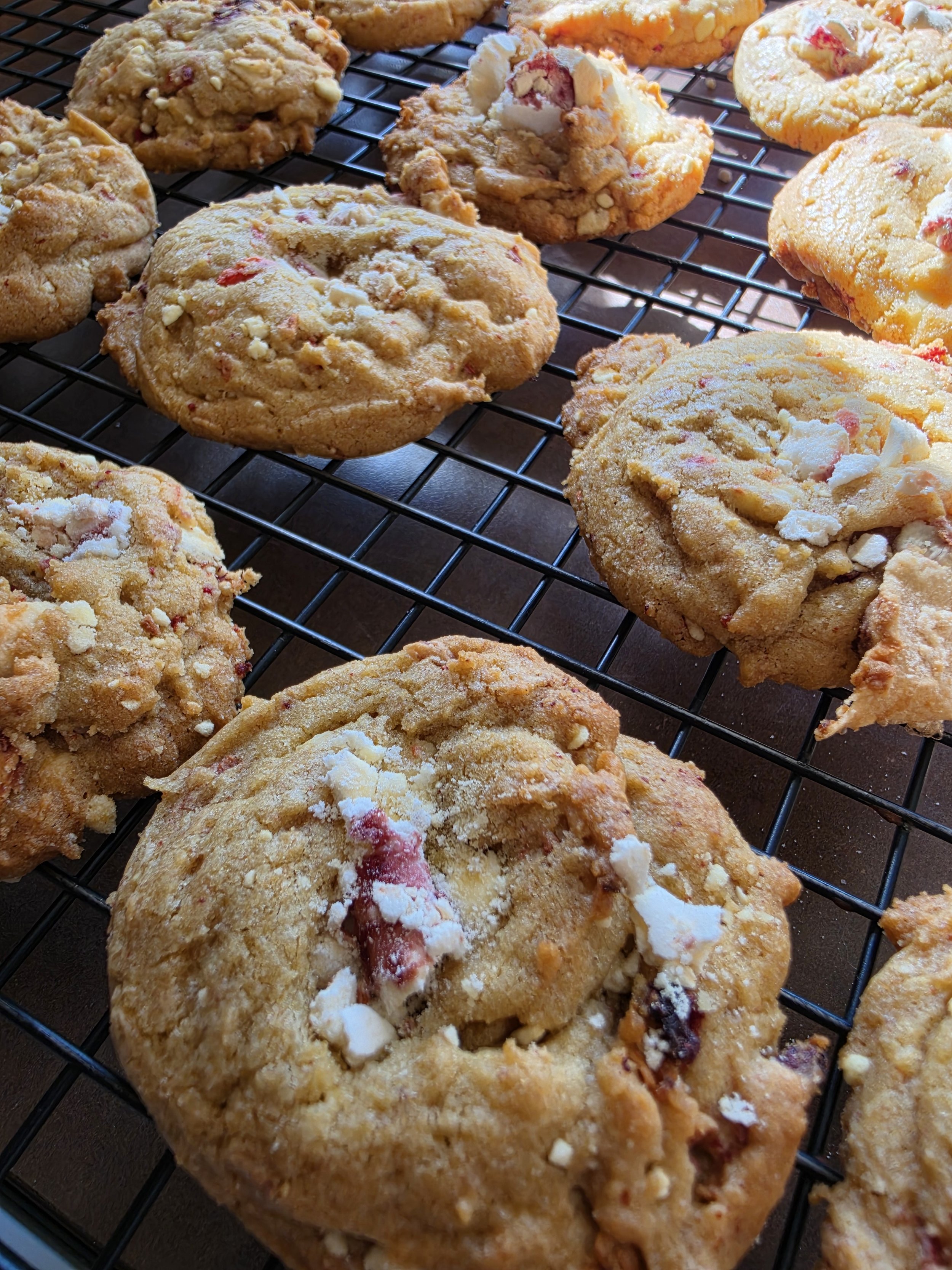 Eton Mess Cookies