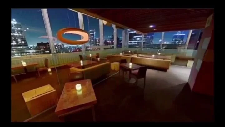 Corona still got you feeling down?
Have a sushi night among skyscrapers! 🍣