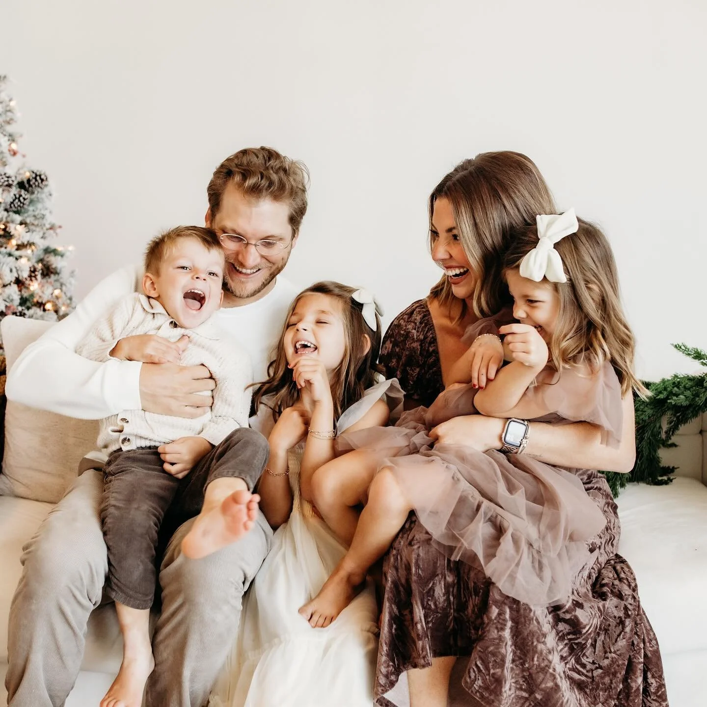 Feeling extra grateful today. For my little family who is my whole heart&hellip; and for every client who steps in front of my camera and lets me freeze their magic. This business has grown with me, stretched me, and blessed me more than I ever imagi