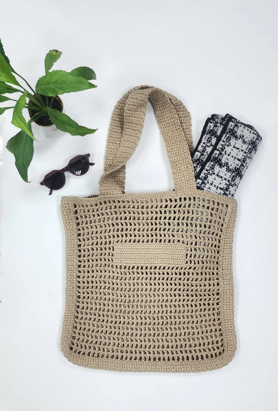 Raphia Tote Sable.jpeg