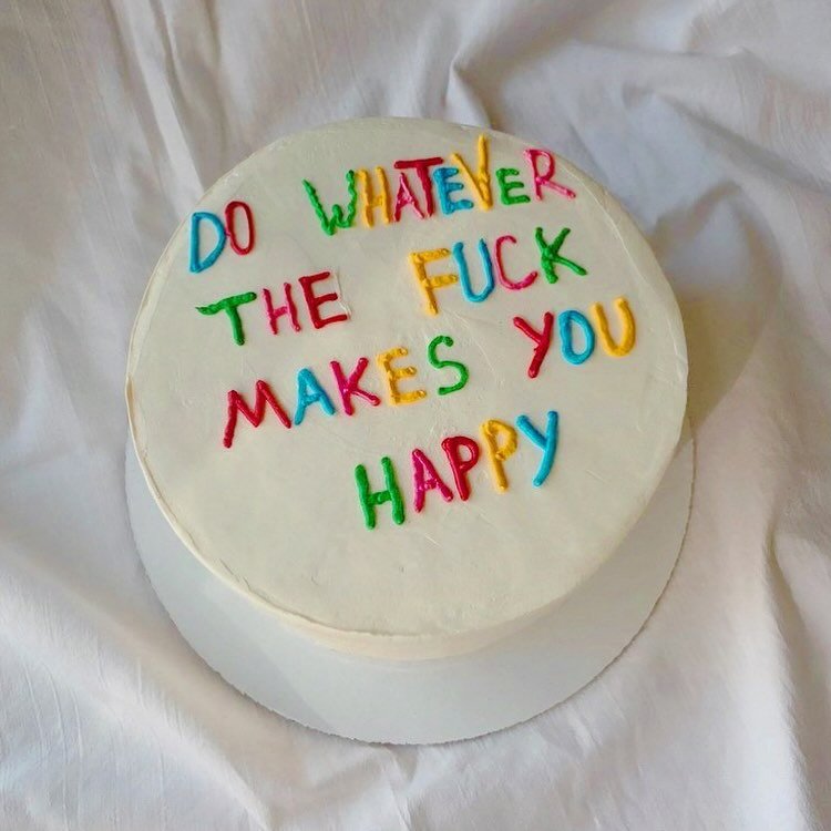 moodboard monday- 🎂🍰🧁🍥 edition 

tag yourself / your besties below &amp; repost your mbm fav to your story 👇🏼