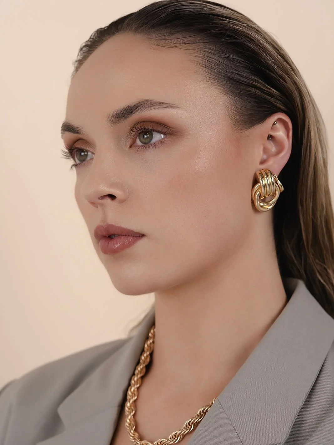 Last year I took my first step into Studio photography. 
It has been 11 months, and I am now just starting to share my journey. I have had the unlimited support from @loveangelsaustralia and @kaitlyndeliyiannis. 

Thank you for this!!!

Model @leanna