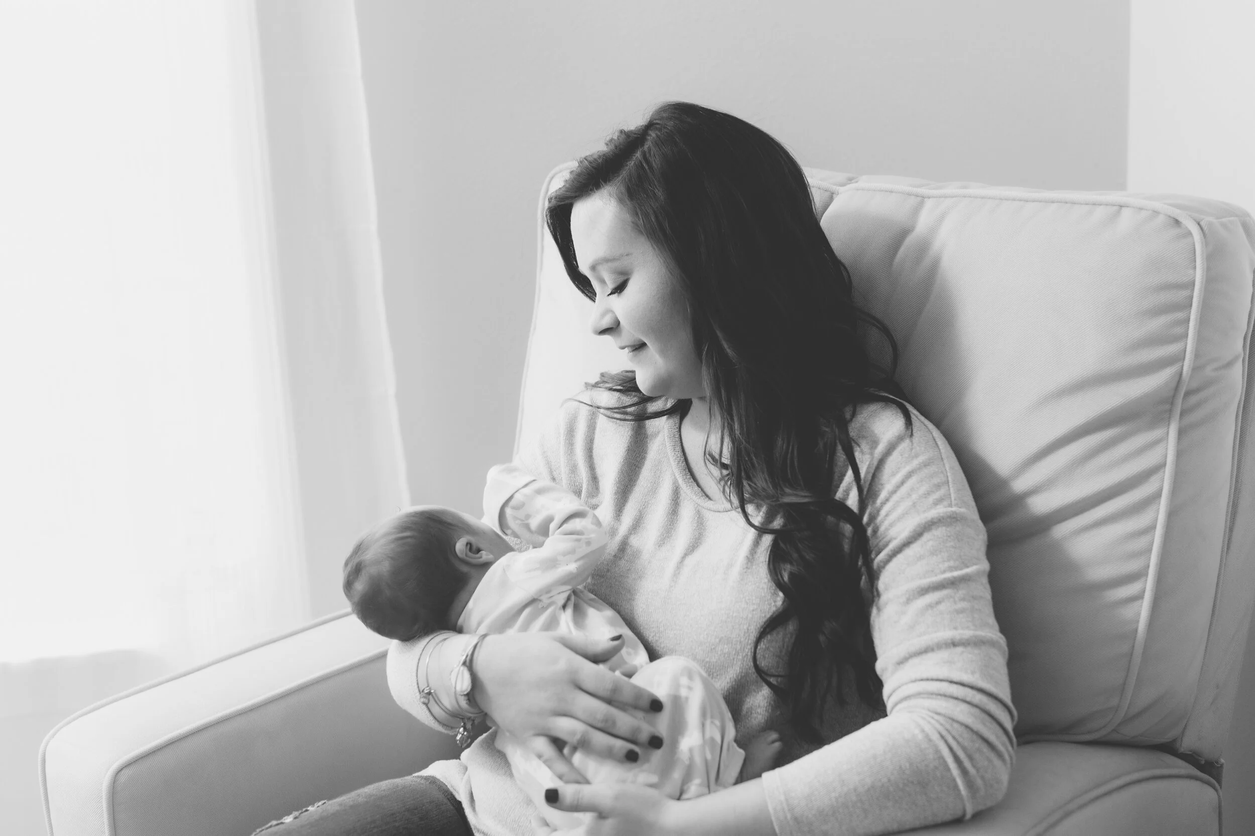 12 Essentials For First Time Moms